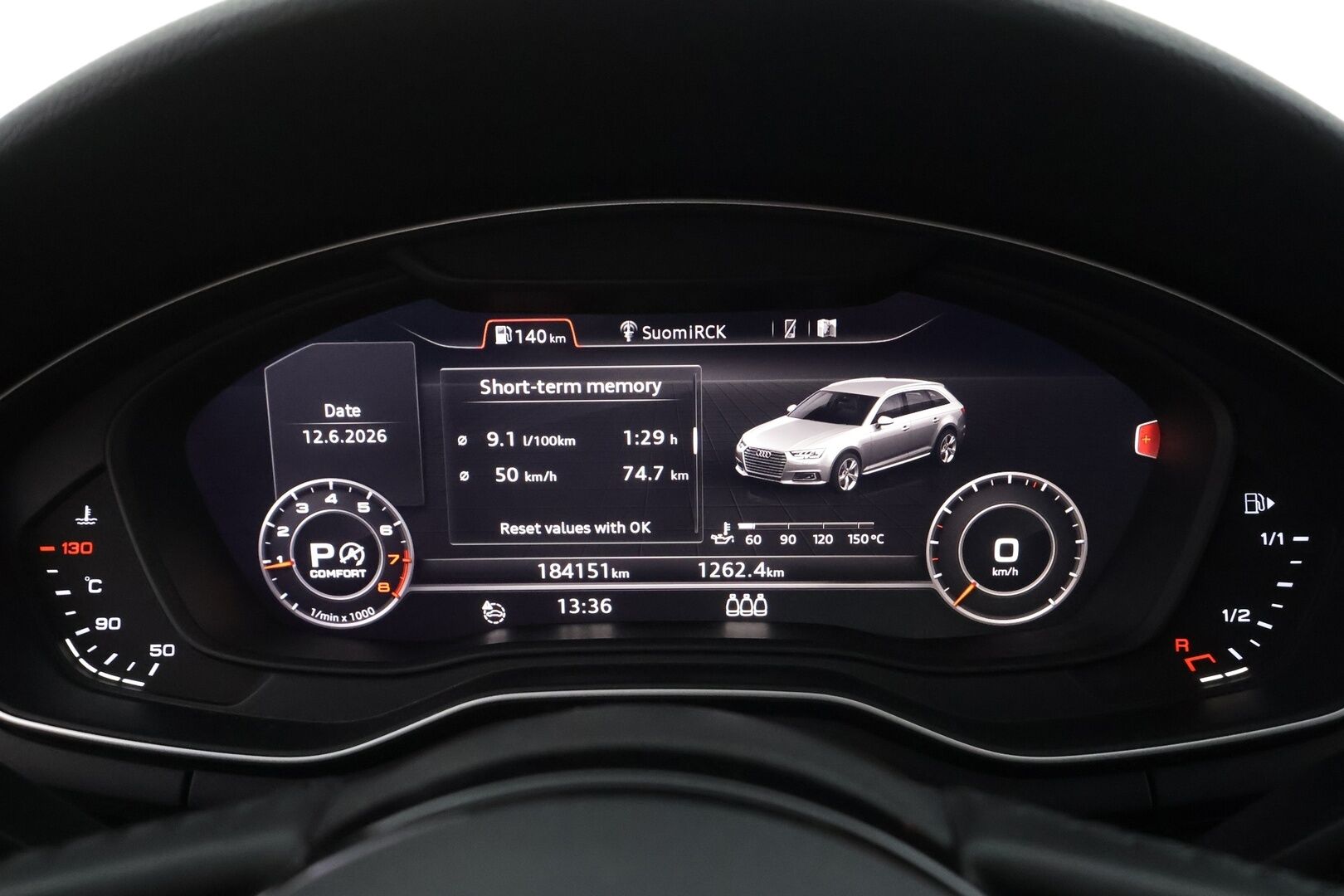 Audi A4 2017 Avant Land of quattro 2,0 TFSI 185 kW quattro S tronic - | Vakkari | Webasto | Koukku | B&O | Matrix-LED | HUD | Panorama | 360-Kamera | Sporttipenkit | Digimittaristo | Apple&Android | Suomi-auto | Kahdet Renkaat |