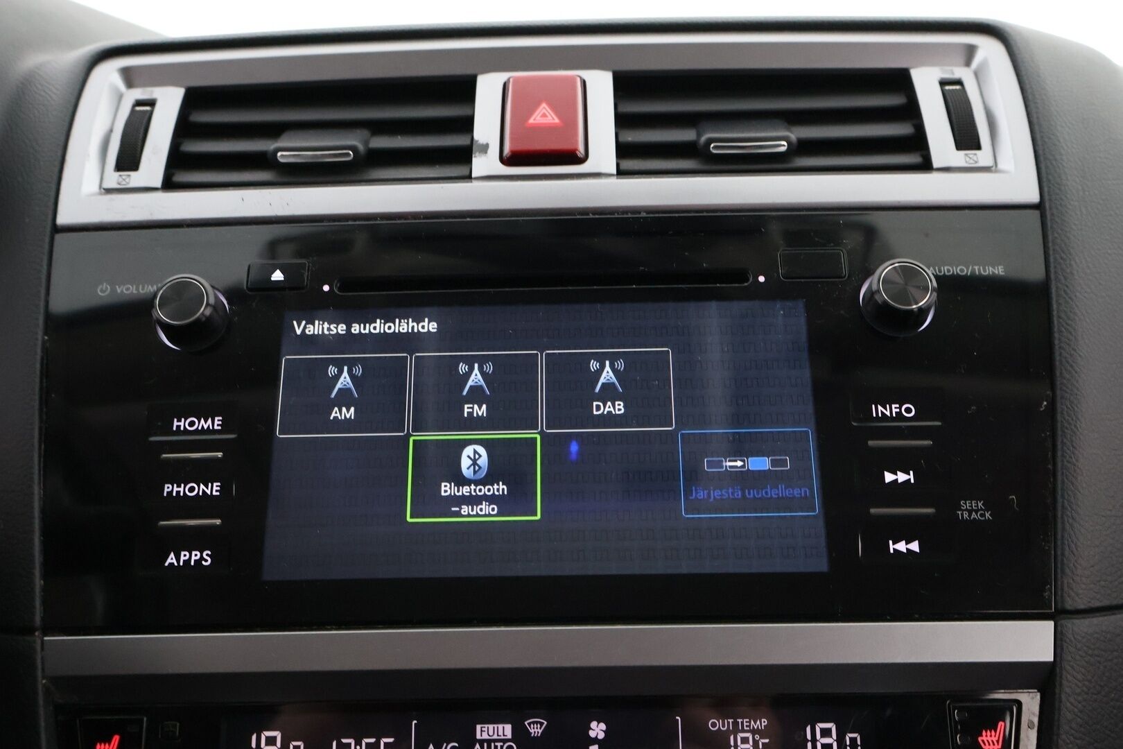 Subaru Outback 2016 2,0 TD Ridge CVT - Yritysoutlet - Myydään vain yrityksille - | - Yritysoutlet - Myydään vain yrityksille | Webasto | Adapt.vakkari | Peruutuskamera | Vetokoukku | EyeSight | Nahat | Muistipenkki | Lisävalo |