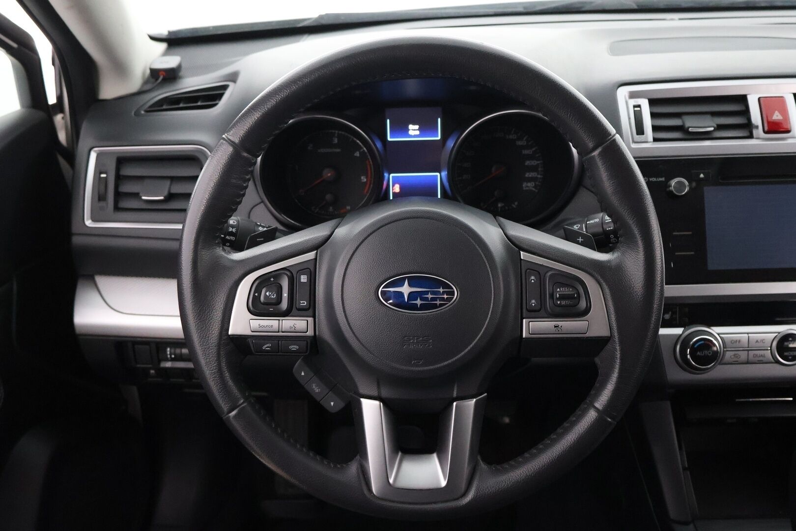Subaru Outback 2016 2,0 TD Ridge CVT - Yritysoutlet - Myydään vain yrityksille - | - Yritysoutlet - Myydään vain yrityksille | Webasto | Adapt.vakkari | Peruutuskamera | Vetokoukku | EyeSight | Nahat | Muistipenkki | Lisävalo |