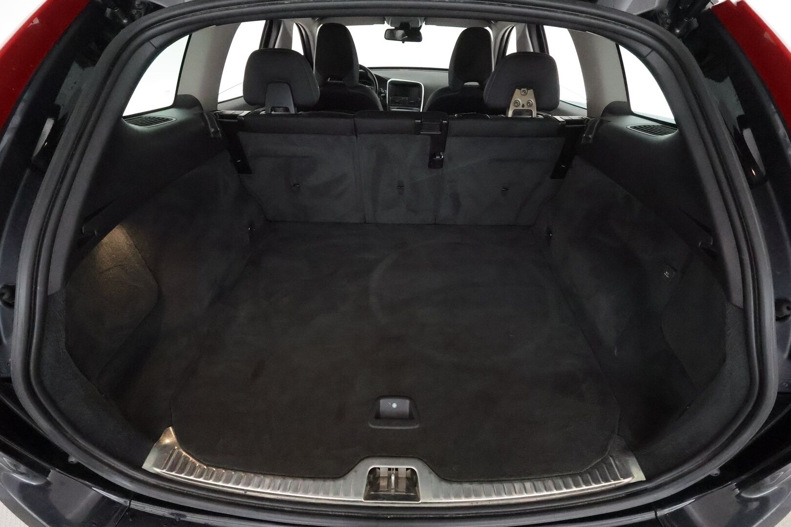 Volvo XC60 2015 T5 Momentum aut **Suomi-auto / Facelift / Xenon / P.Tutkat / Puolinahat / Vakkari** - Kahdet Renkaat