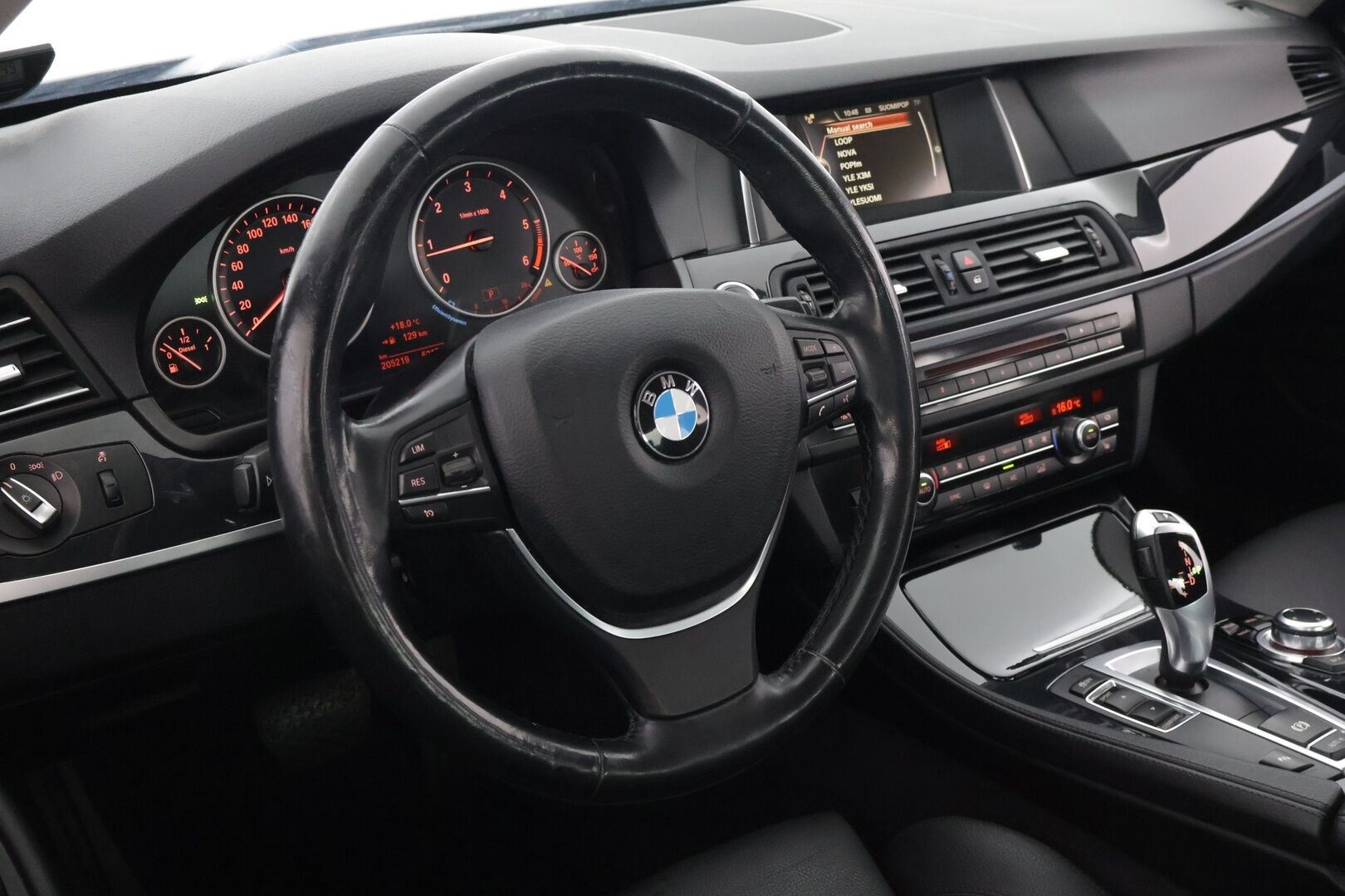 BMW 518 2016 F10 Sedan 518d A Business Exclusive Edition / Lohko / Nahkasportit / Osasähköpenkit / Tutkat* - 2x hyvät renkaat / Huollot OK / Siisti!