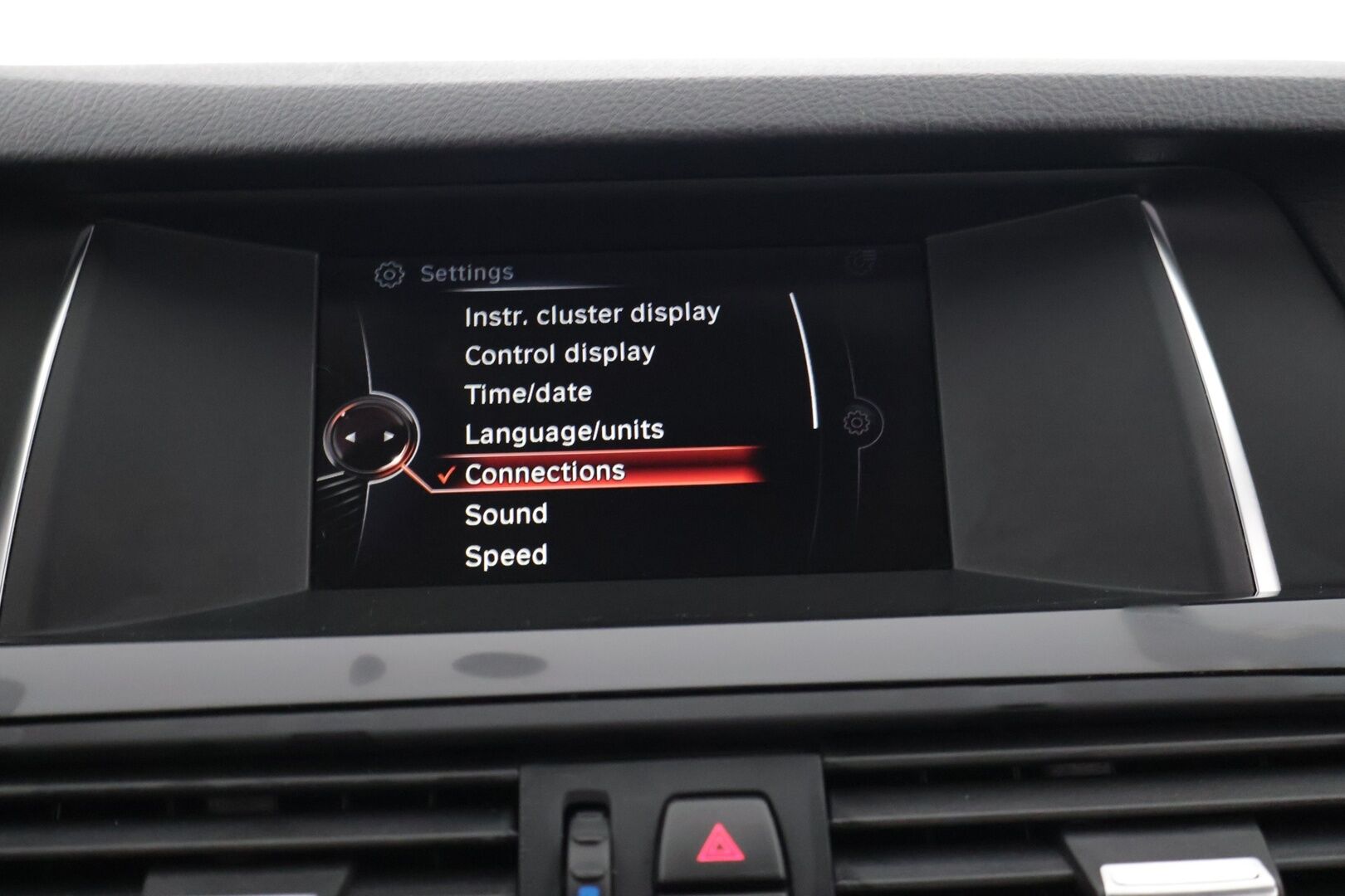 BMW 518 2016 d A Sedan Business Exclusive Edition F10 LCI / Lohko / Nahkasportit / Osasähköpenkit / Tutkat / Vakionopeudensäädin * - 2x hyvät renkaat / Huollot OK / Siisti!