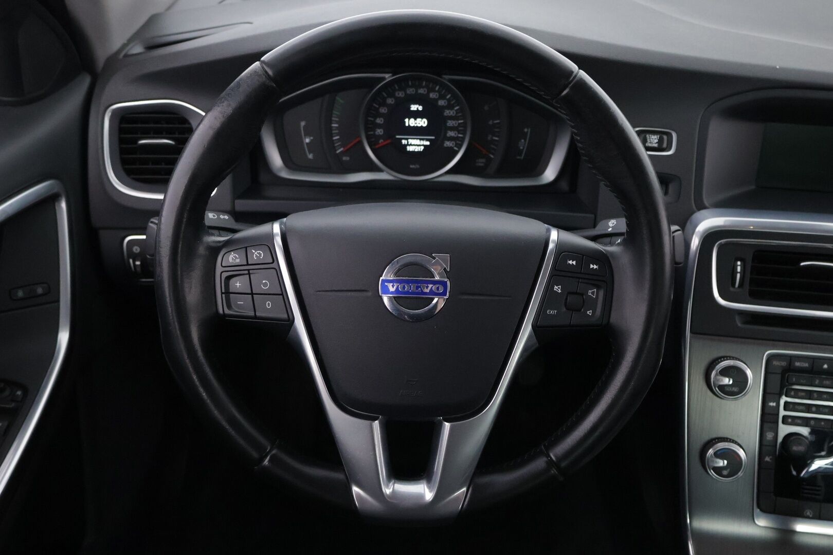 Volvo S60 2016 D2 Business - Webasto | High Perf.Audio | Vetokoukku | Vakkari | Suomiauto | Jakopää tehty | Juuri katsastettu!