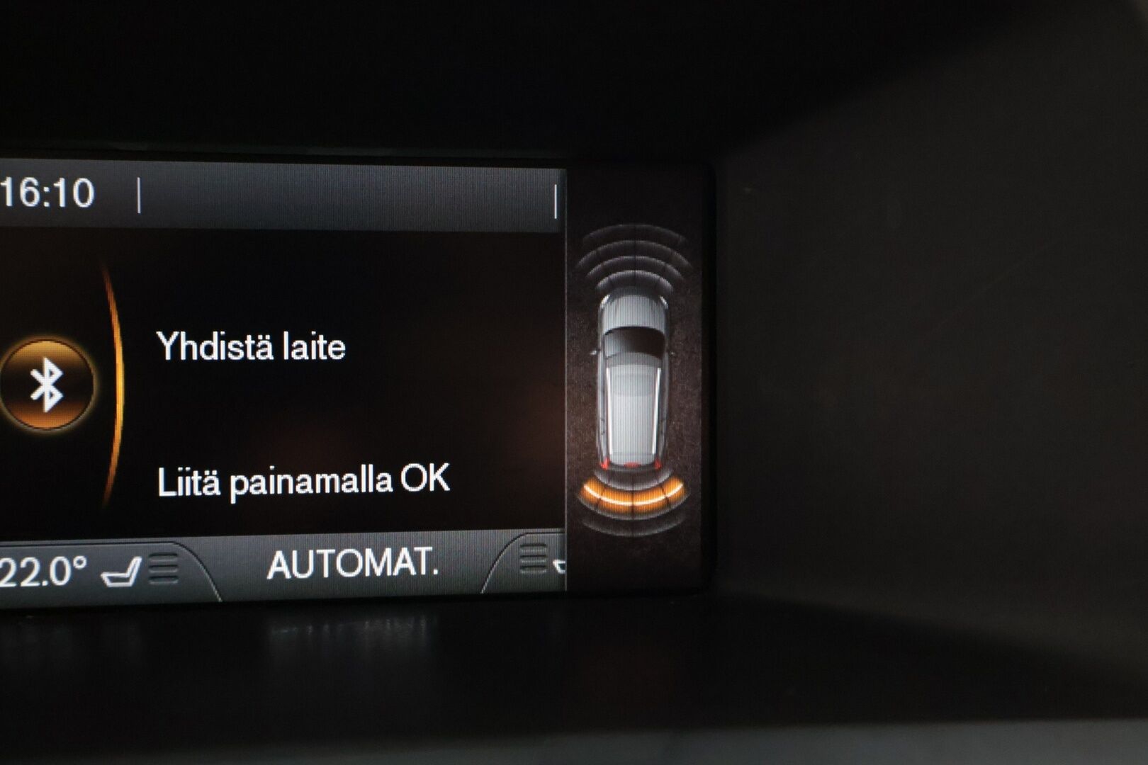 Volvo V60 Cross Country 2016 D4 AWD Business aut - Suomi-auto | Webasto | Vetokouku | Vakkari | Puolnahat | 2x Renkaat alumiinivanteilla | Upea huoltohistoria! 