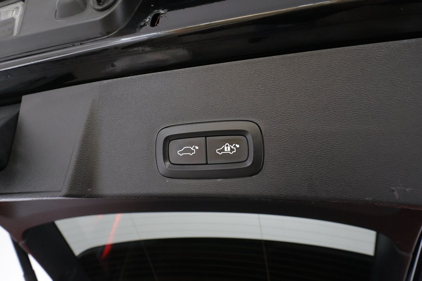 Volvo XC40 2019 D4 AWD Business R-Design aut * ACC / P.kamera / H&K / Webasto / Full LED / Panorama / KeylessGo / Muistipenkki * - 1.Om Suomi-auto / Kahdet Nokian renkaat OEM Vanteilla / Merkkihuollettu / Jakohihna vaihdettu