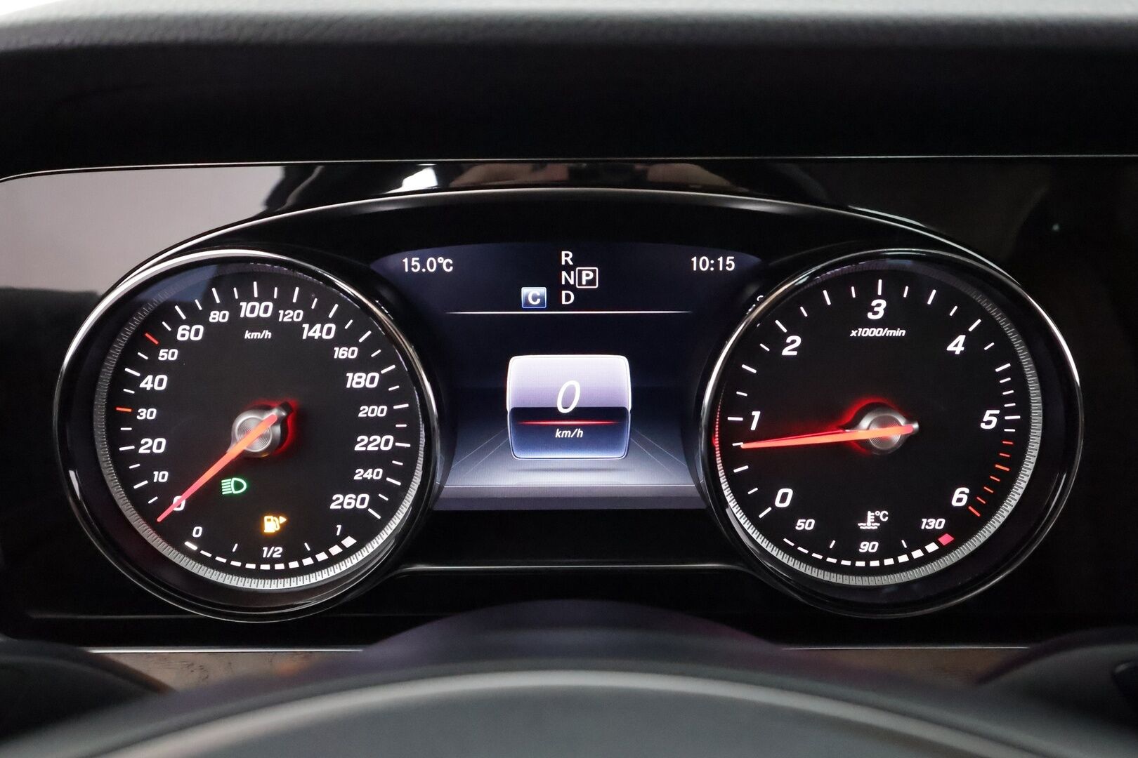 Mercedes-Benz E 2018 220 d A Business Avantgarde - | Ruskeat puolinahat | Merkkihuollot | P.kamera | Ambient light | Sporttipenkit | Navi | LED | Vakkari | Lohko+sisähaara | 2x renkaat |