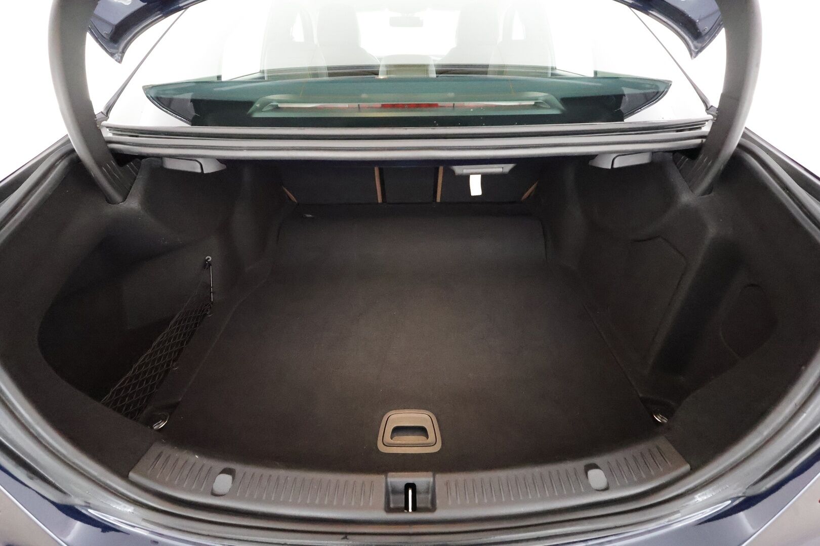Mercedes-Benz E 2018 220 d A Business Avantgarde - | Ruskeat puolinahat | Merkkihuollot | P.kamera | Ambient light | Sporttipenkit | Navi | LED | Vakkari | Lohko+sisähaara | 2x renkaat |