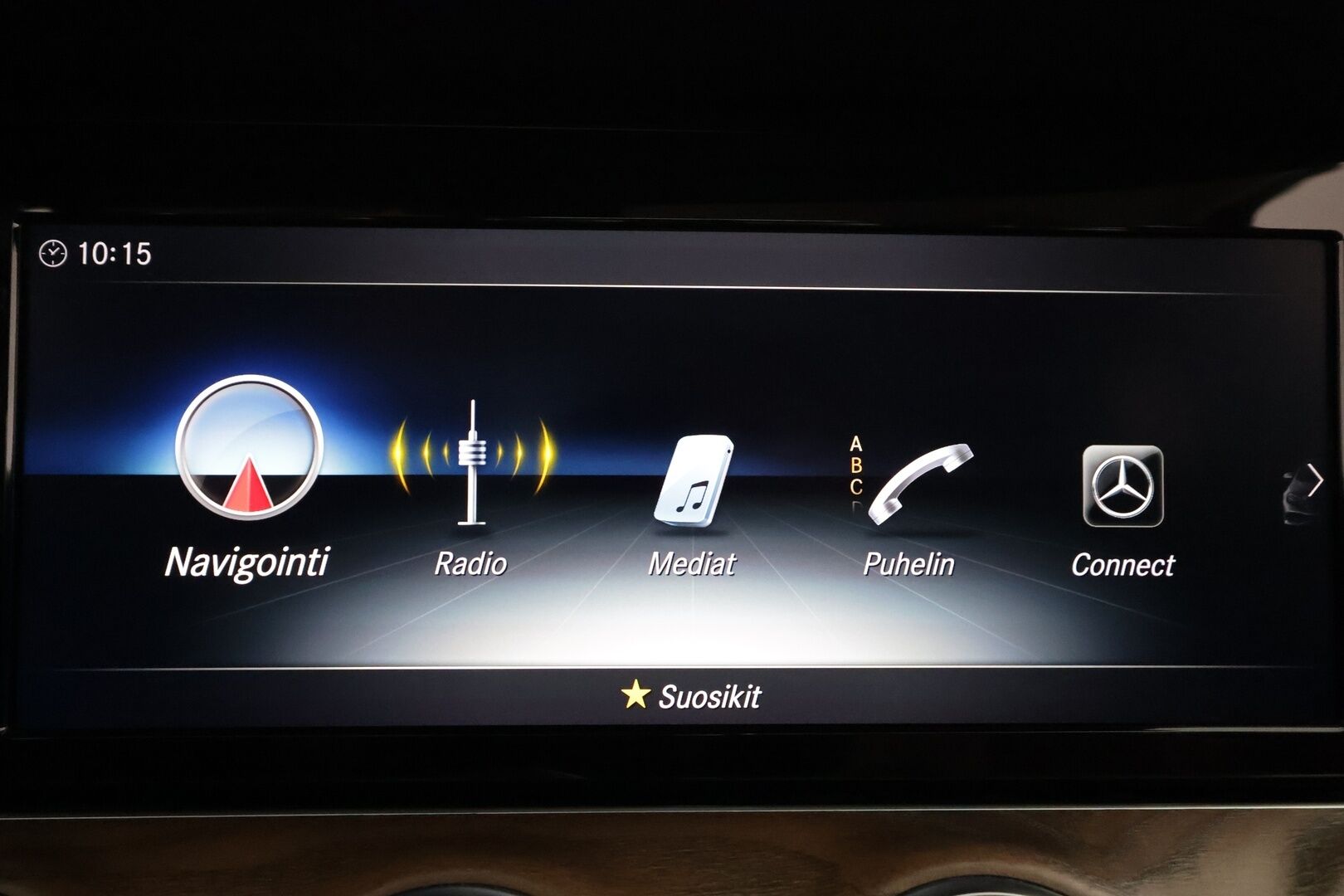 Mercedes-Benz E 2018 220 d A Business Avantgarde - | Ruskeat puolinahat | Merkkihuollot | P.kamera | Ambient light | Sporttipenkit | Navi | LED | Vakkari | Lohko+sisähaara | 2x renkaat |