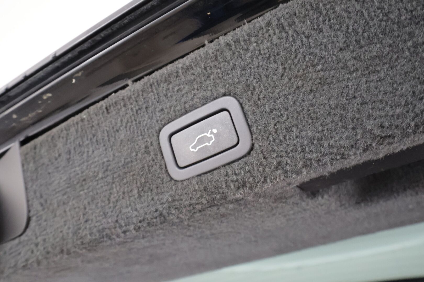 Volvo V70 2016 D3 Business Classic aut *  ACC / Webasto / koukku / Muistipenkki / Xenon * - Kahdet renkaat / Nahkasisusta / Huippuhieno