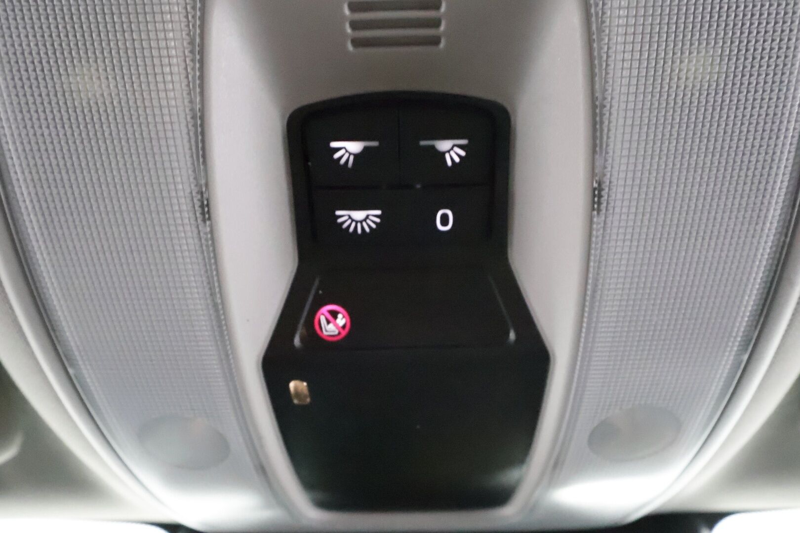 Volvo V70 2016 D3 Business Classic aut *  ACC / Webasto / koukku / Muistipenkki / Xenon * - Kahdet renkaat