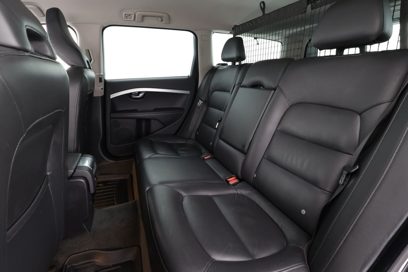 Volvo V70 2016 D3 Business Classic aut *  ACC / Webasto / koukku / Muistipenkki / Xenon * - Kahdet renkaat