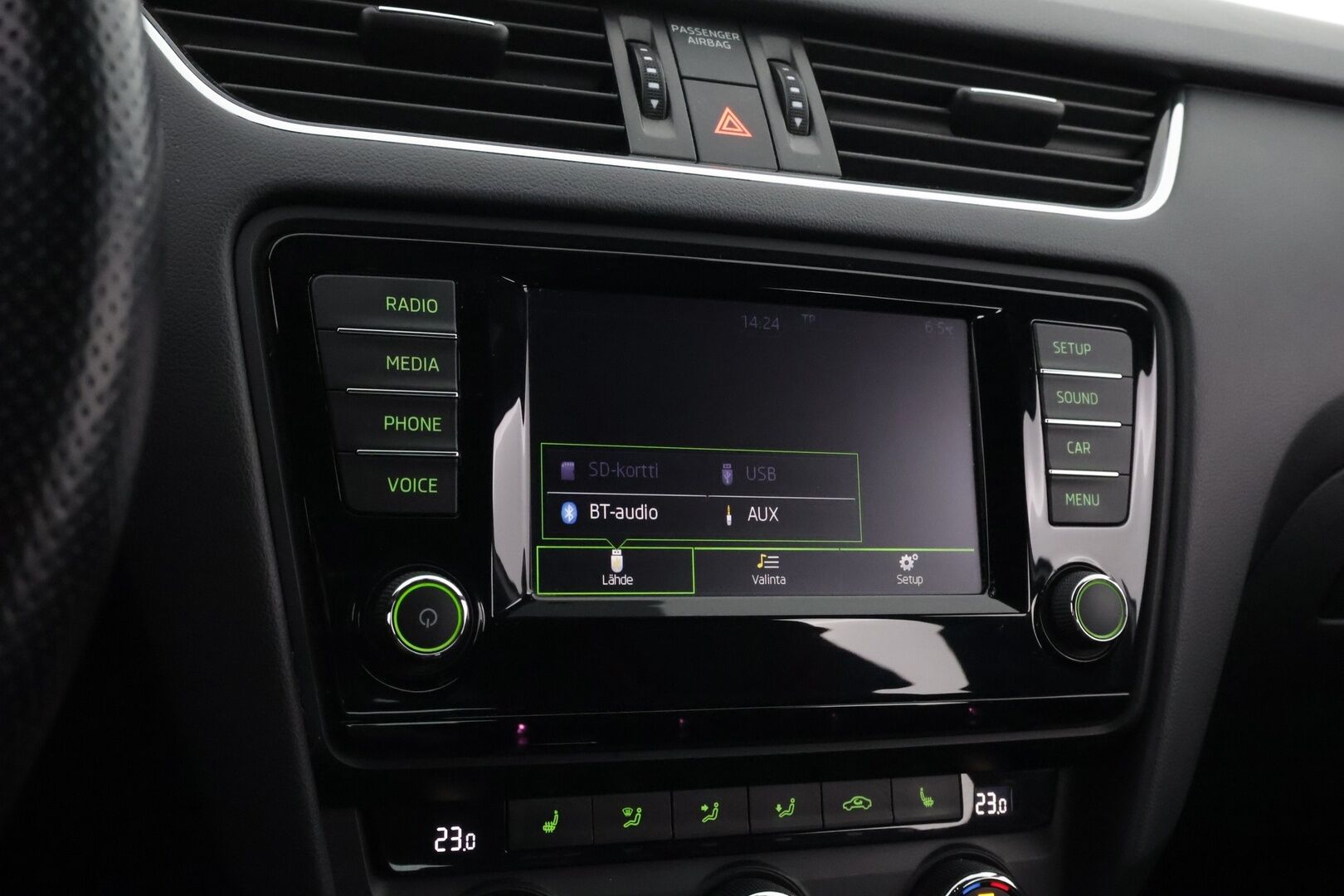 Skoda Octavia 2017 Combi 2,0 TSI RS DSG Autom - Webasto | Adapt.Vakkari | Vetokoukku | Lämmitettävä Tuulilasi | Adapt.Xenon | Huippuvarusteltu | Hyvin huollettu | Juuri tullut Tampereelle!