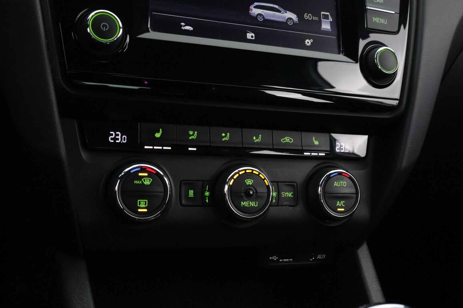 Skoda Octavia 2017 Combi 2,0 TSI RS DSG Autom - Webasto | Adapt.Vakkari | Vetokoukku | Lämmitettävä Tuulilasi | Adapt.Xenon | Huippuvarusteltu | Hyvin huollettu | Juuri tullut Tampereelle!