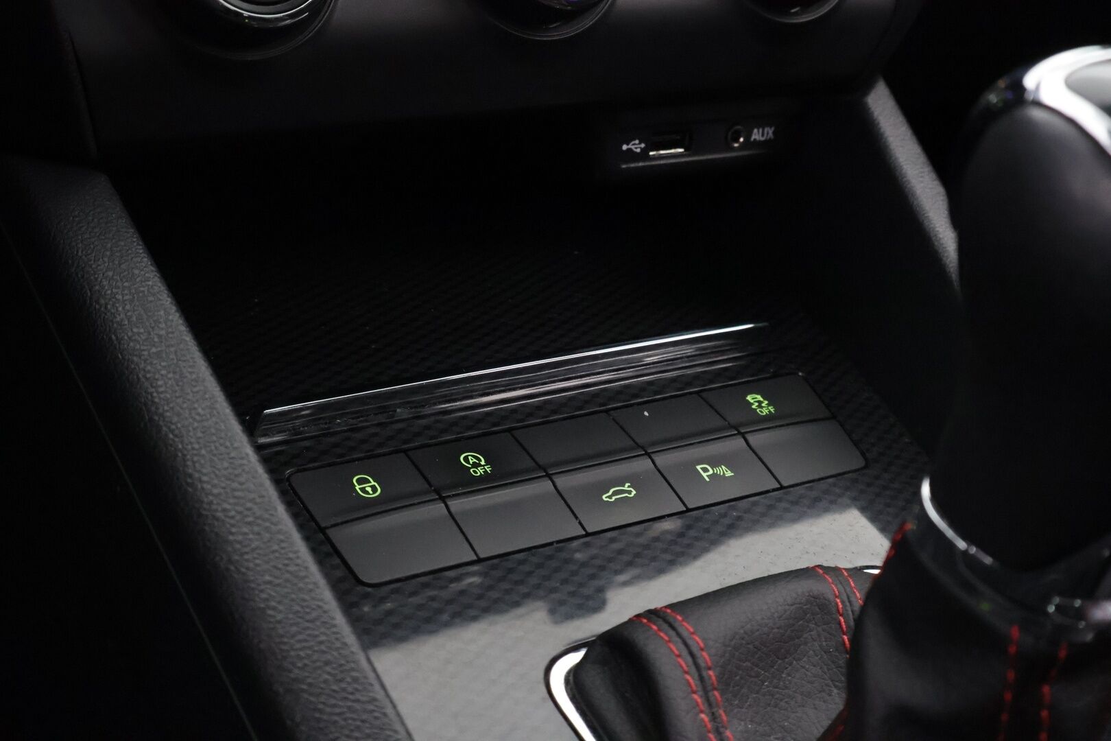 Skoda Octavia 2017 Combi 2,0 TSI RS DSG Autom - Webasto | Adapt.Vakkari | Vetokoukku | Lämmitettävä Tuulilasi | Adapt.Xenon | Huippuvarusteltu | Hyvin huollettu | Juuri tullut Tampereelle!