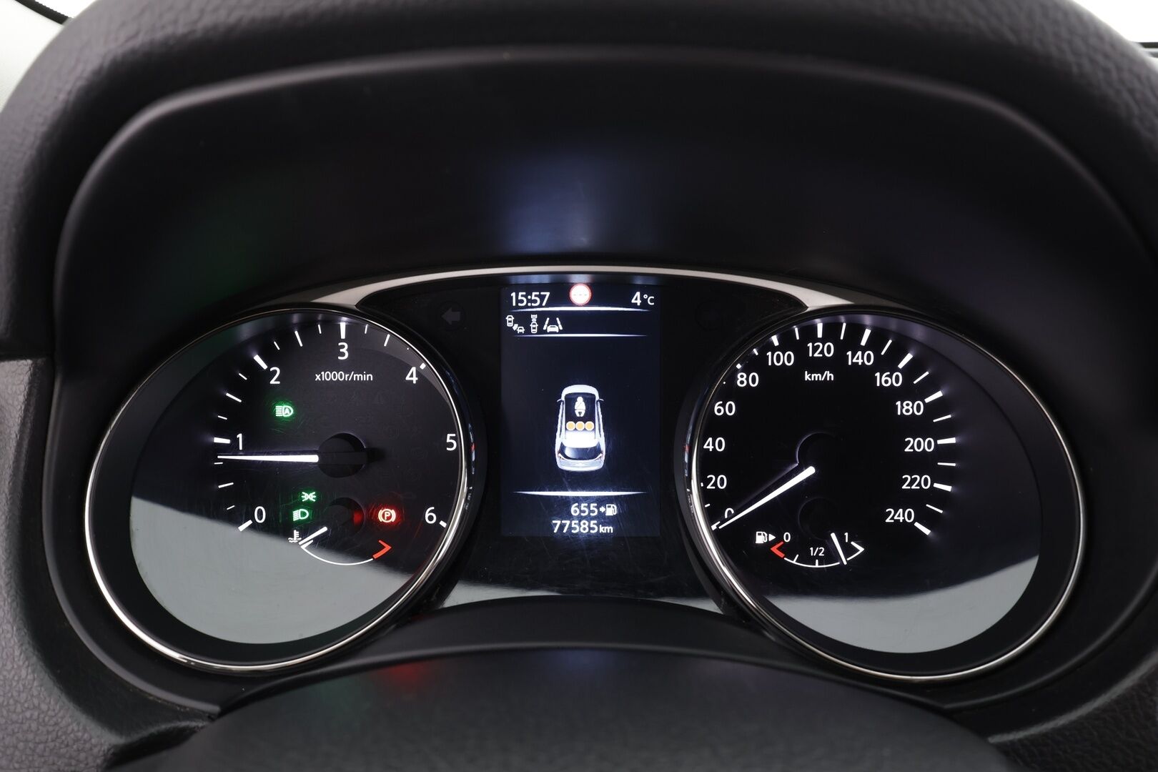 Nissan X-Trail 2017 dCi 130 Tekna 4WD 6 MT * Sisätilanlämmitin / Kaistavahti / Navi / Katveavustin / 360° / LED / Koukku / Nahkaverhoilu * - KeylessGO / Suomi-auto - HULLUT BLACKWEEK JATKOT - KORKOTARJOUS 2,49%