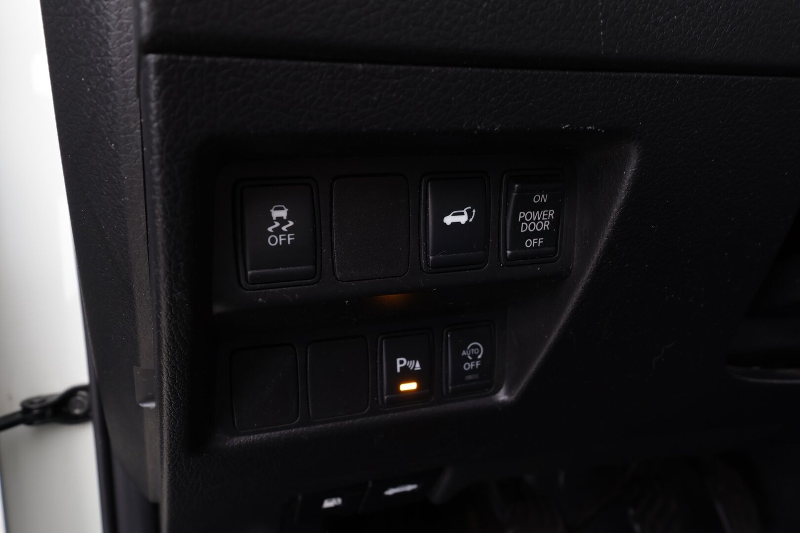 Nissan X-Trail 2017 dCi 130 Tekna 4WD 6 MT * Sisätilanlämmitin / Kaistavahti / Navi / Katveavustin / 360° / LED / Koukku / Nahkaverhoilu * - KeylessGO / Suomi-auto 