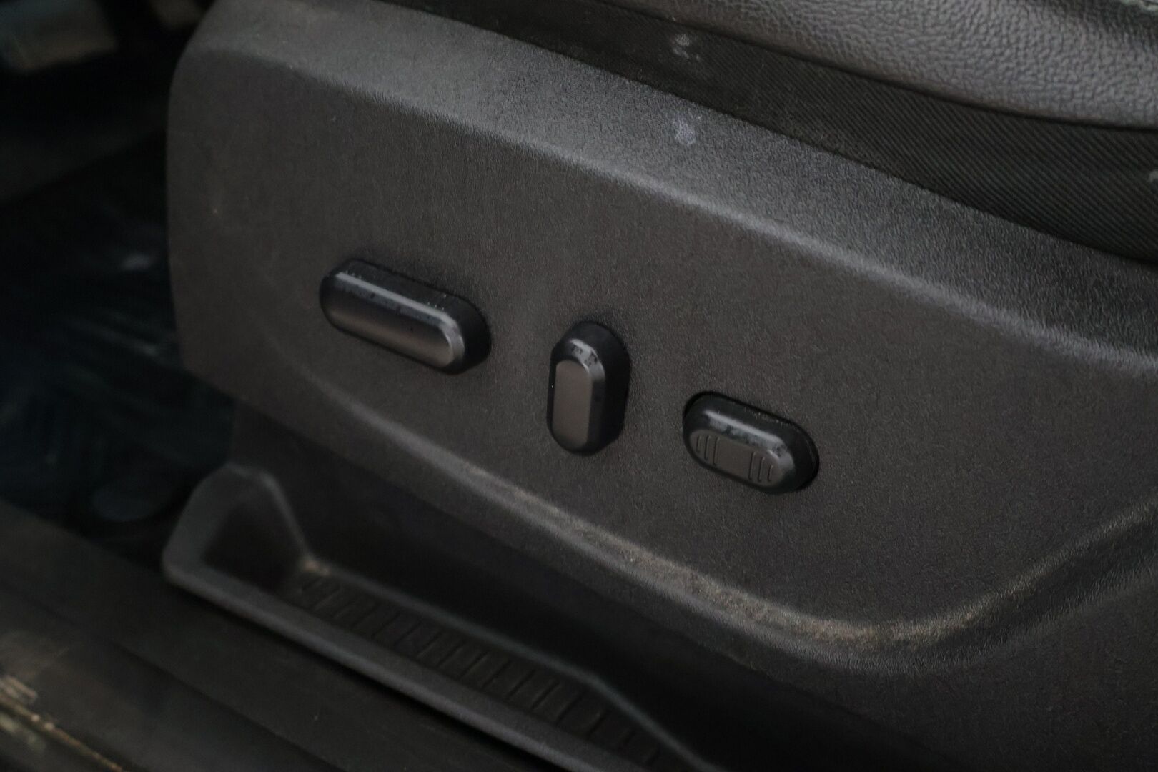 Ford Kuga 2017 2,0TDCi 150 hv PowerShift AWD Titanium - YritysOutlet - Myydään vain yrityksille *Suomi-auto / P-Kamera / Webasto* - Juuri katsastettu! / Kahdet hyvät renkaat / S-Luukku / Androidauto