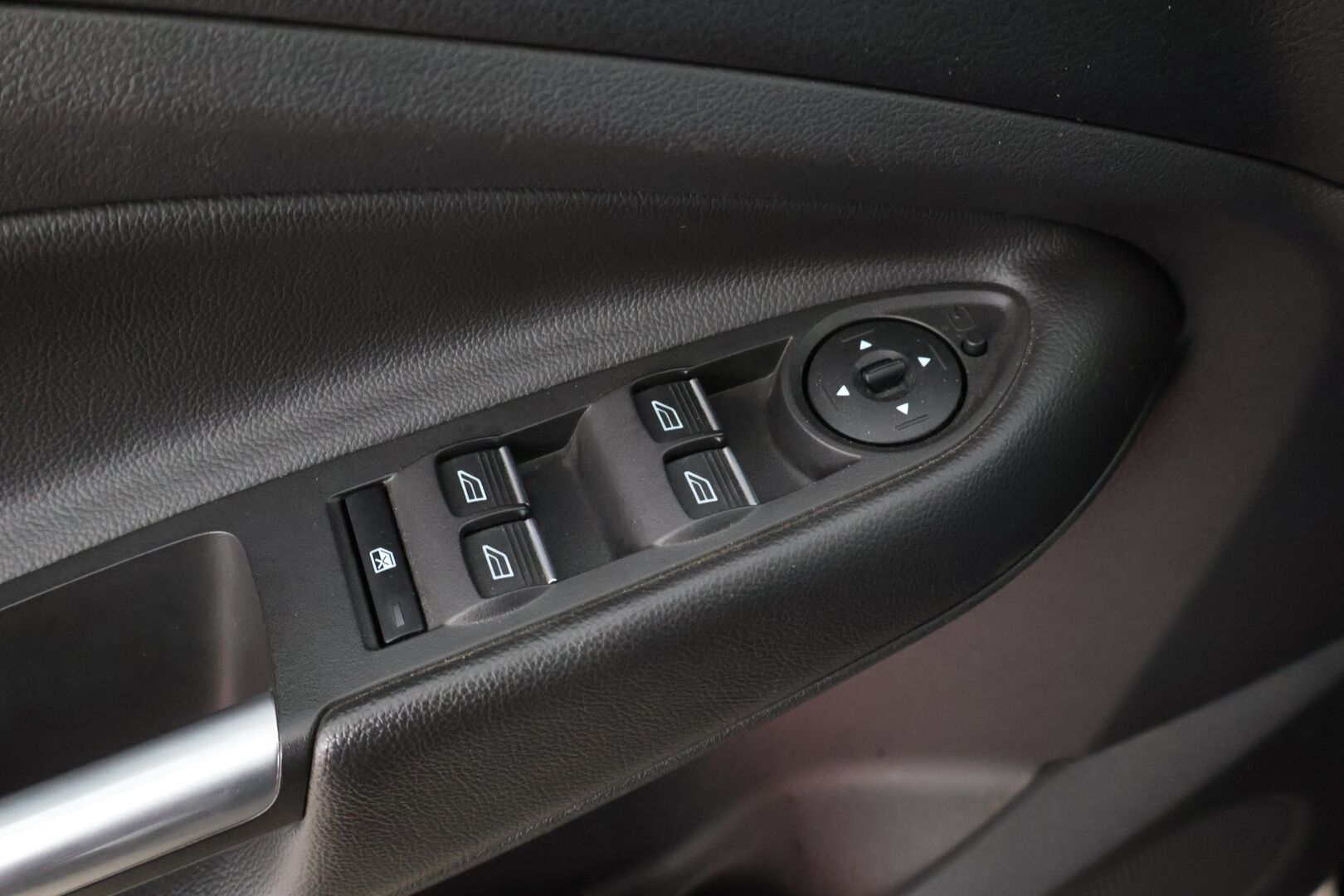 Ford Kuga 2017 2,0TDCi 150 hv PowerShift AWD Titanium - YritysOutlet - Myydään vain yrityksille *Suomi-auto / P-Kamera / Webasto* - Juuri katsastettu! / Kahdet hyvät renkaat / S-Luukku / Androidauto