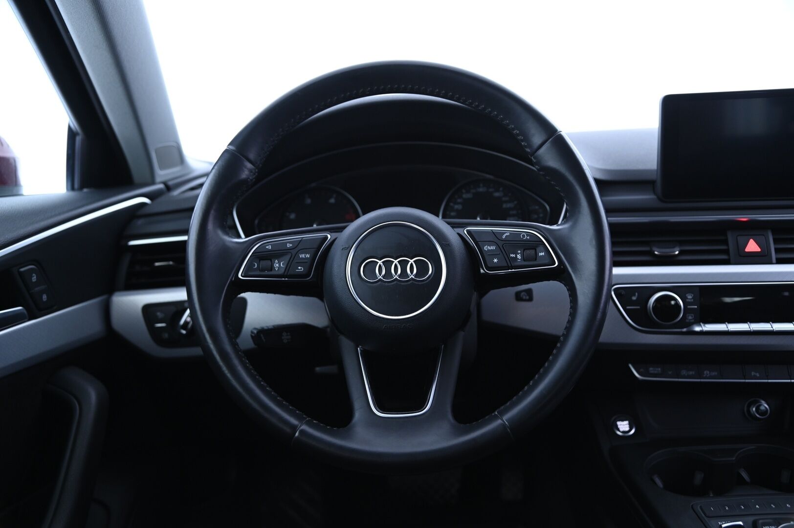 Audi A4 2017 Sedan Land of quattro 2,0 TDI 140 kW quattro S tronic - HUIPPUVARUSTEET! / Webasto / Vetokoukku / Matrix LED / Bang&Olyfsen / Sporttipenkit 