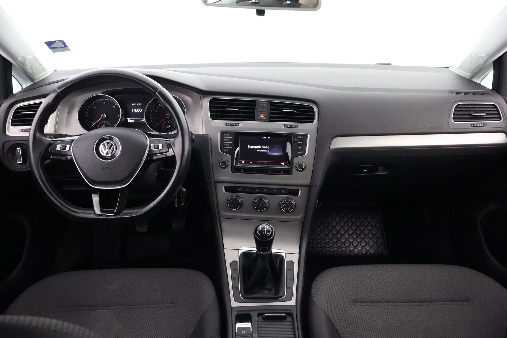 Volkswagen Golf 2015 Variant Comfortline 1,6TDI 81kW - MYYDÄÄN HUUTOKAUPAT.COM