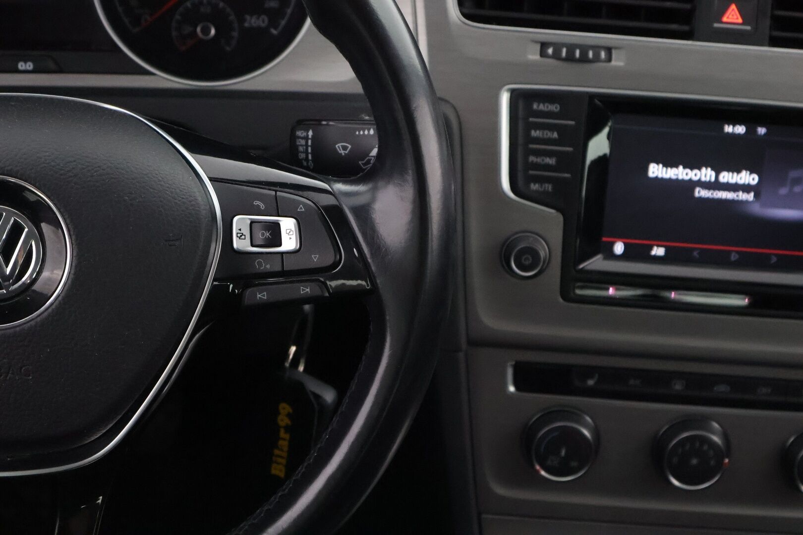 Volkswagen Golf 2015 Variant Comfortline 1,6TDI 81kW - MYYDÄÄN HUUTOKAUPAT.COM