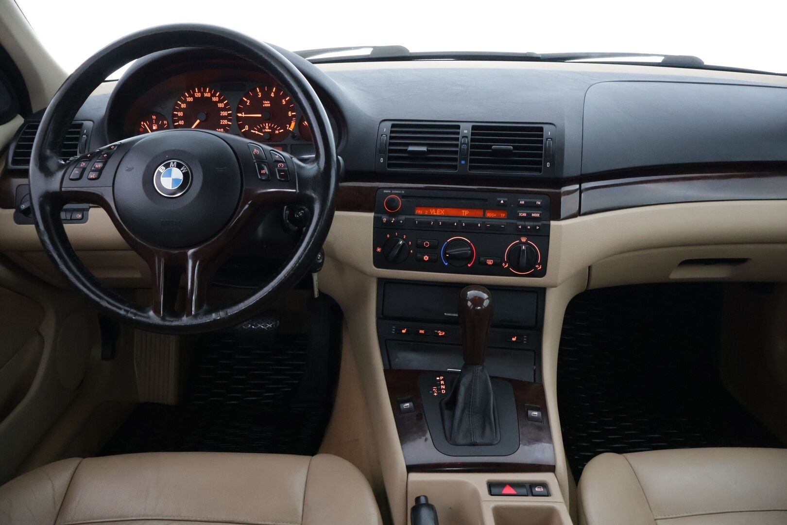BMW 325 2004 4D 325XI SEDAN AUTOMATIC-EU31-4X4/273 **Myydään huutokaupat.com** - *Myydään huutokaupat.com*