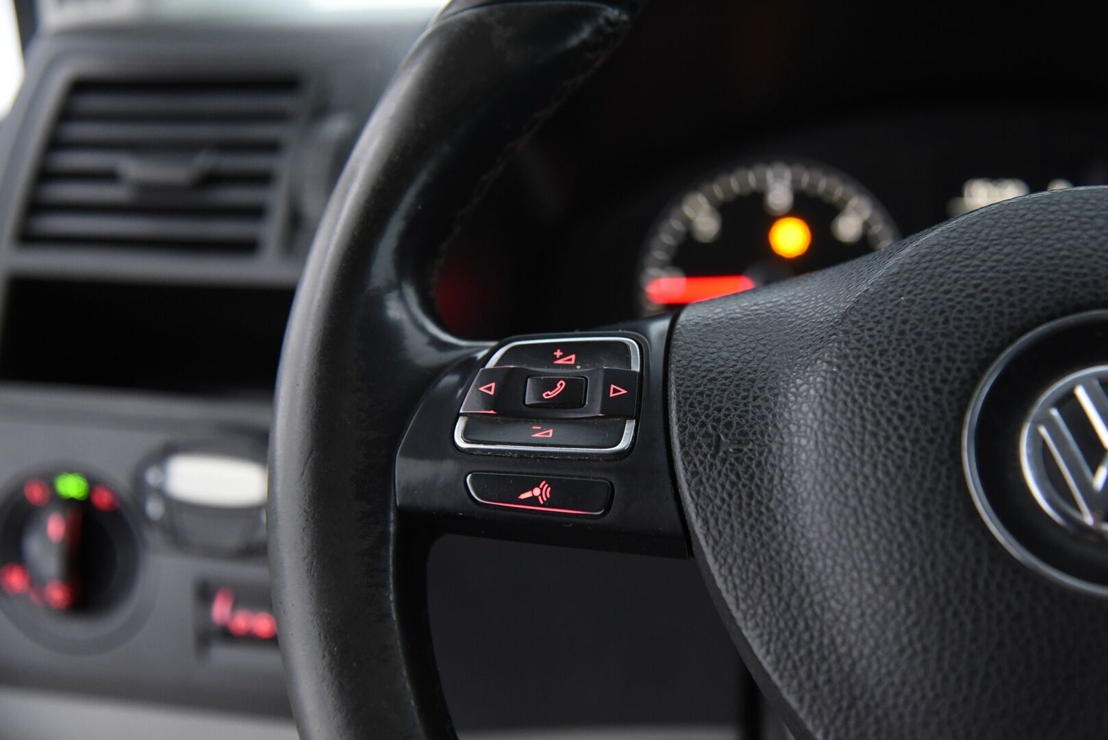 Volkswagen Transporter 2010 umpipakettiauto pitkä 2,0 TDI 103 kW DSG / Myydään huutokaupat.com:ssa! - Myydään vain Huutokaupat.com:ssa!