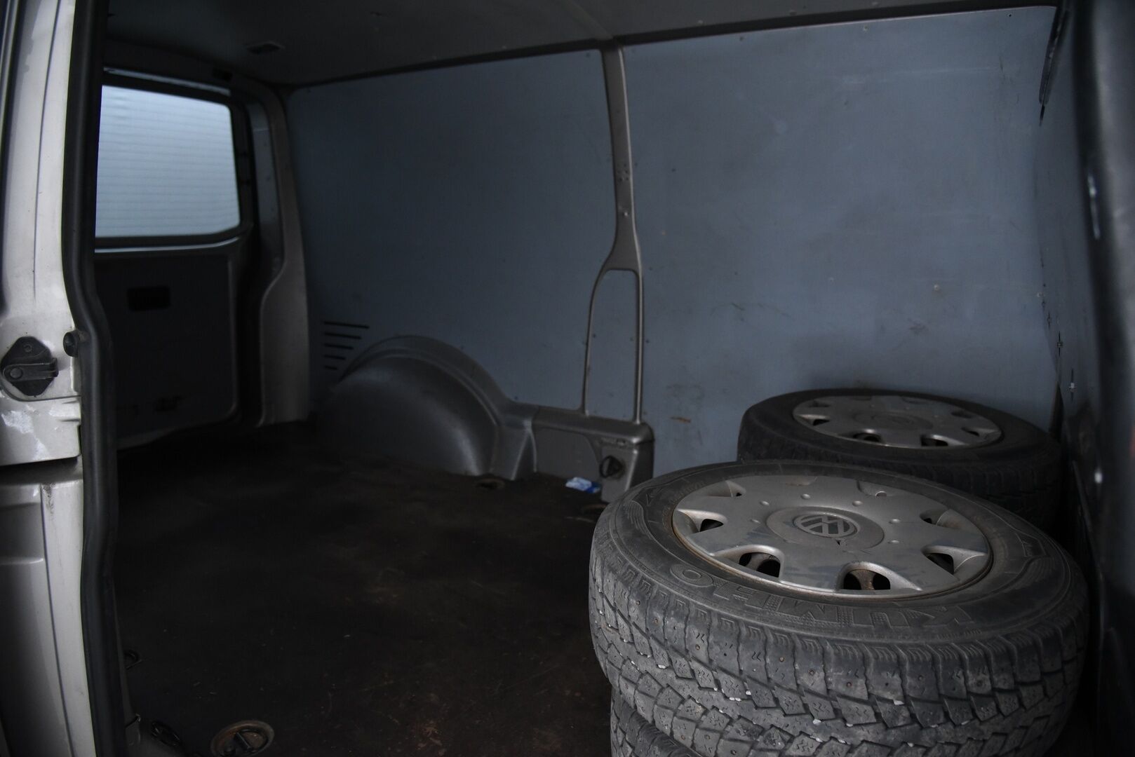 Volkswagen Transporter 2010 umpipakettiauto pitkä 2,0 TDI 103 kW DSG / Myydään huutokaupat.com:ssa! - Myydään vain Huutokaupat.com:ssa!