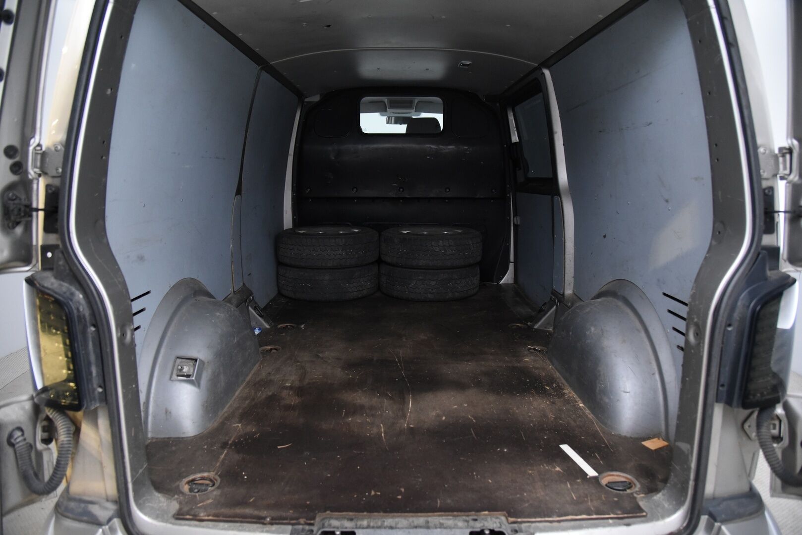 Volkswagen Transporter 2010 umpipakettiauto pitkä 2,0 TDI 103 kW DSG / Myydään huutokaupat.com:ssa! - Myydään vain Huutokaupat.com:ssa!