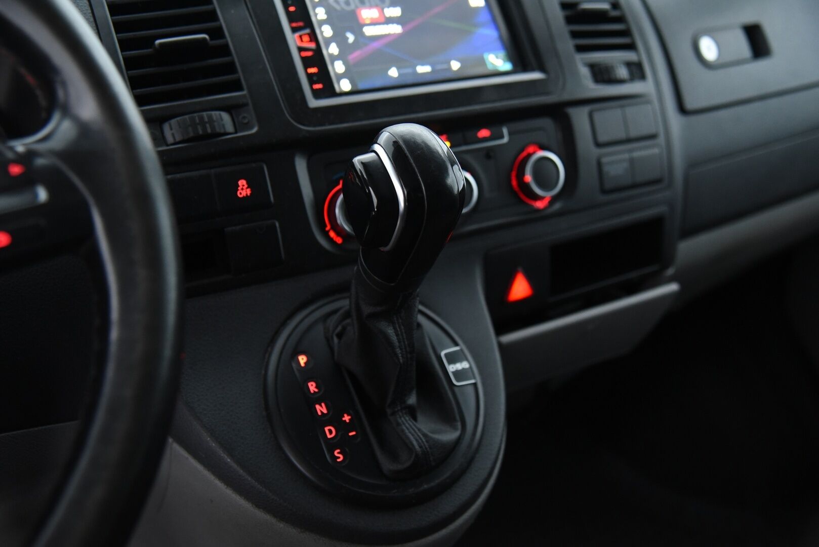 Volkswagen Transporter 2010 umpipakettiauto pitkä 2,0 TDI 103 kW DSG / Myydään huutokaupat.com:ssa! - Myydään vain Huutokaupat.com:ssa!