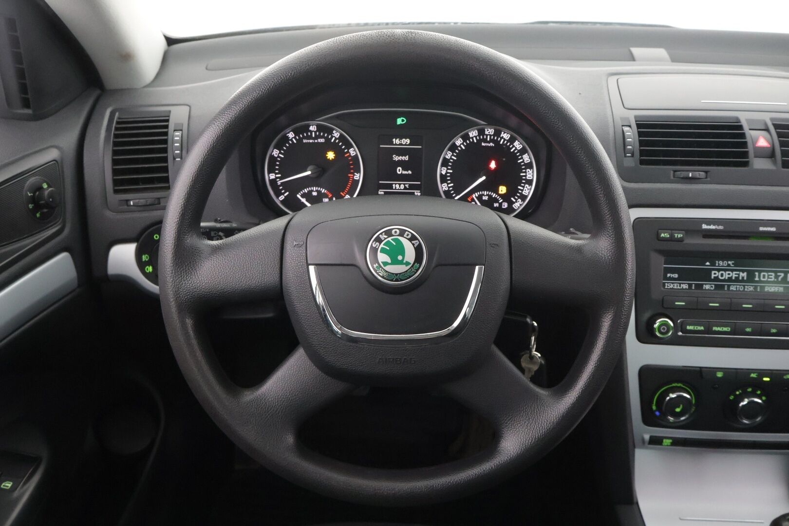 Skoda Octavia 2009 1,4 TSI Ambiente - *Myydään Huutokaupat.com!*