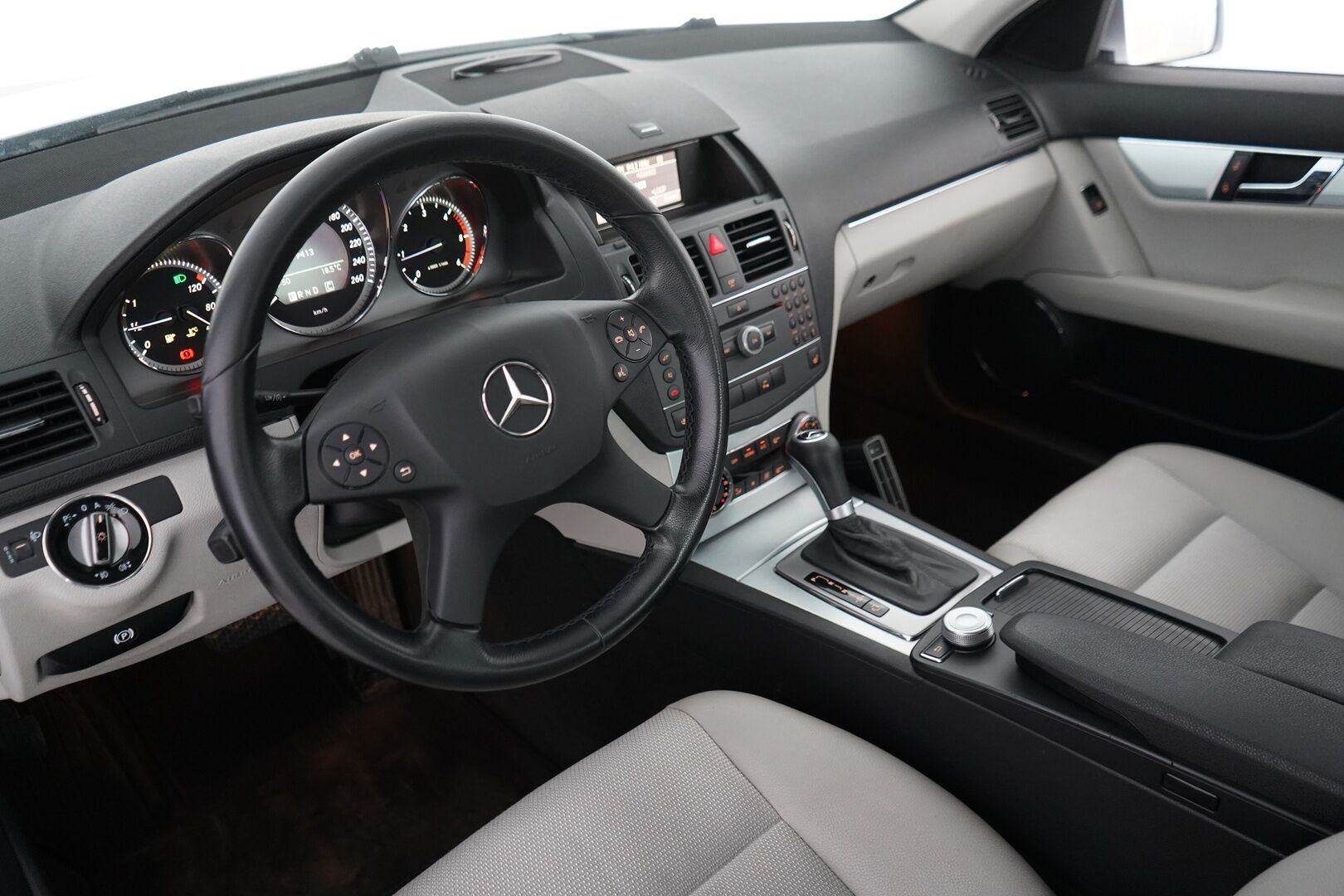 Mercedes-Benz C 2009 220 CDI BE A Premium Business - Suomi- auto | Viimeisin huolto 197tkm | Kahdet renkaat aluvantein | Vakkari | Tutkat | Lohkolämmitin | Puolinahkasisusta