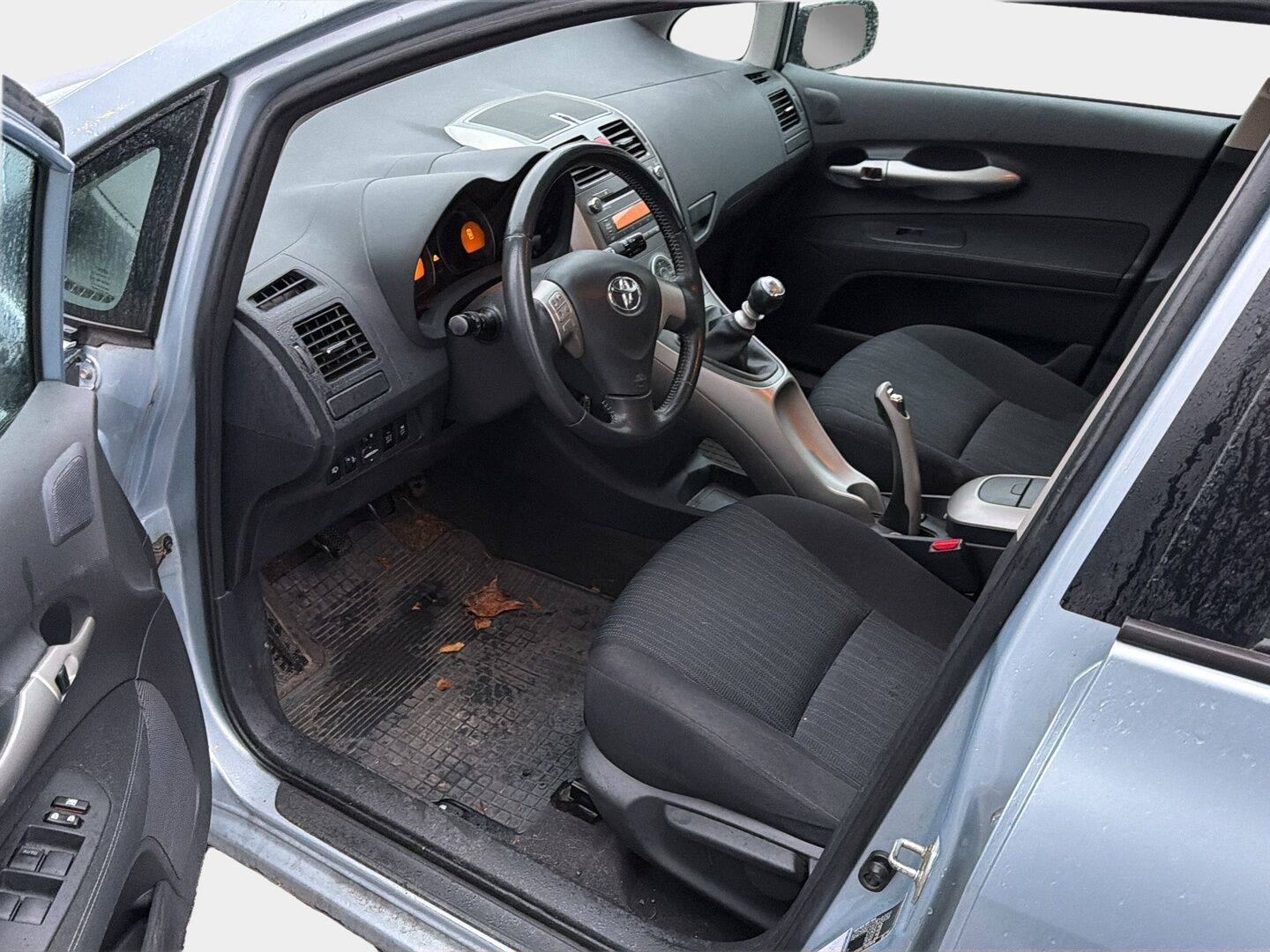 Toyota Auris 2010 1,33 Dual VVT-i Stop & Start Linea Sol 5ov - Suomiauto | Lohko&Sisäpistoke | Ilmastointi | 2x Renkaat | Juuri tullut Tampereelle!