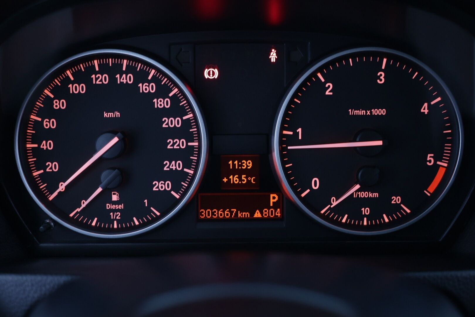 BMW 320 2011 A E91 Touring Limited Business Edition / LCI / KOUKKU! / LOHKO+SISÄ! /*- YritysOutlet - Myydään vain yrityksille -* - Siisti! / Nelikko! / Koukku! / Vakkari! / Lohko+ sisä! /