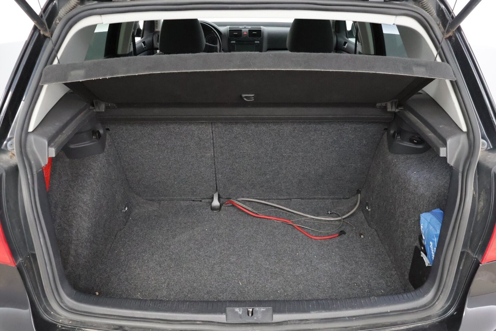 Volkswagen Golf 2007 Comfortline 1,6 FSI 85 kW 4d * - YritysOutlet - Myydään vain yrityksille - * Tämä auto myydään YritysOutlet -valikoimasta vain yritykselle *