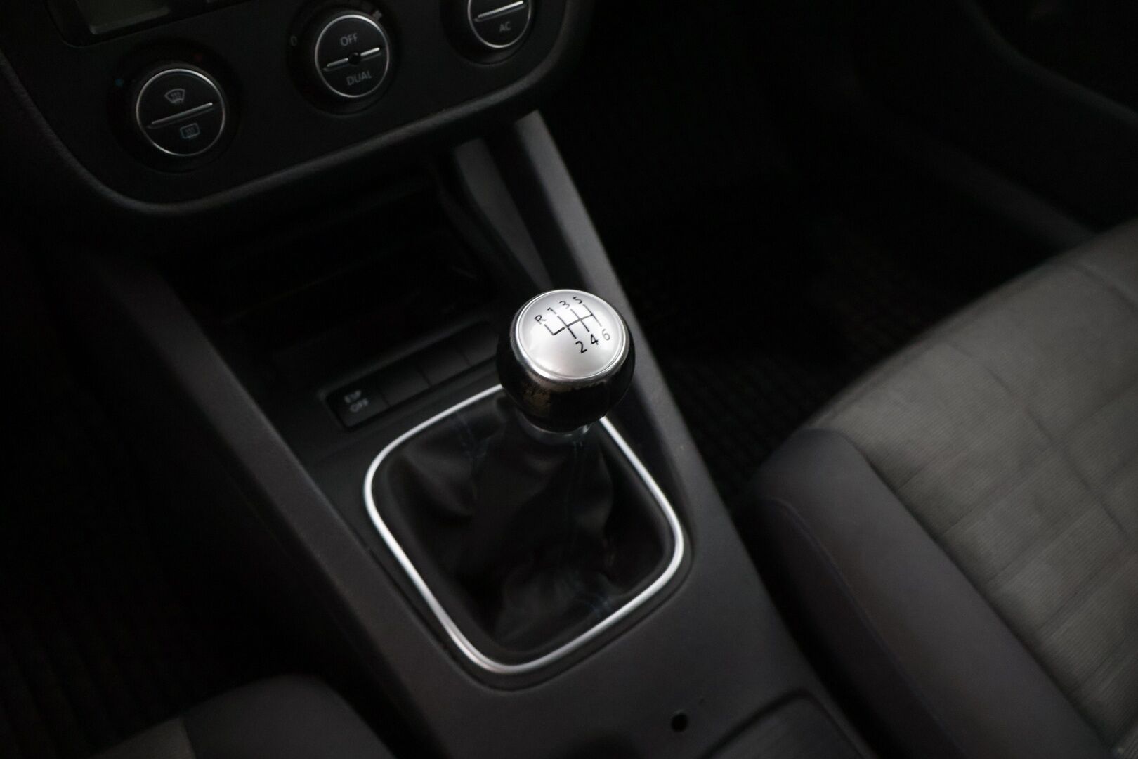 Volkswagen Golf 2007 Comfortline 1,6 FSI 85 kW 4d * - YritysOutlet - Myydään vain yrityksille - * Tämä auto myydään YritysOutlet -valikoimasta vain yritykselle *