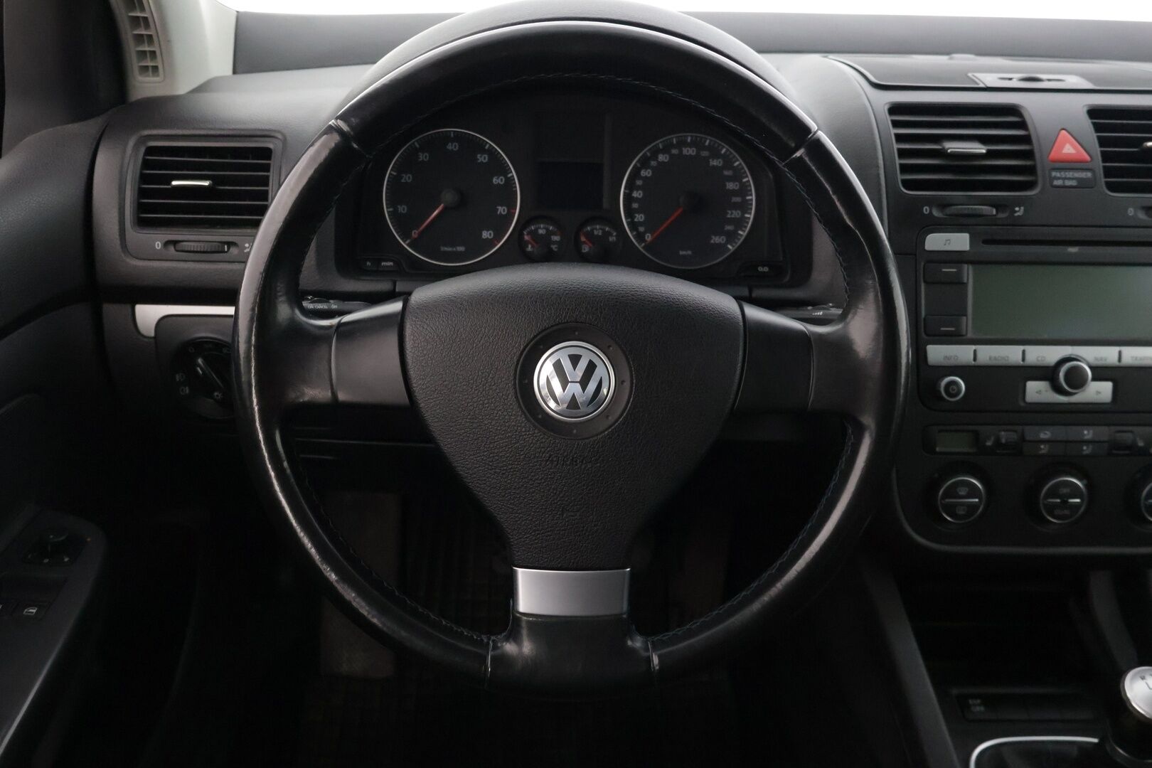 Volkswagen Golf 2007 Comfortline 1,6 FSI 85 kW 4d * - YritysOutlet - Myydään vain yrityksille - * Tämä auto myydään YritysOutlet -valikoimasta vain yritykselle *