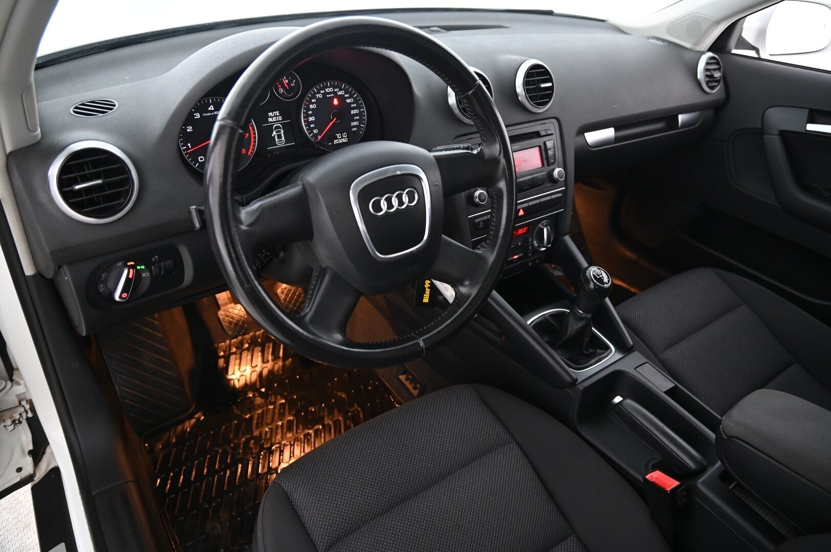 Audi A3 2011 Sportback Attraction 1,2 TFSI 77 kW Start-Stop S line Business *Myydään Huutokaupat.com* - *Myydään Huutokaupat.com*