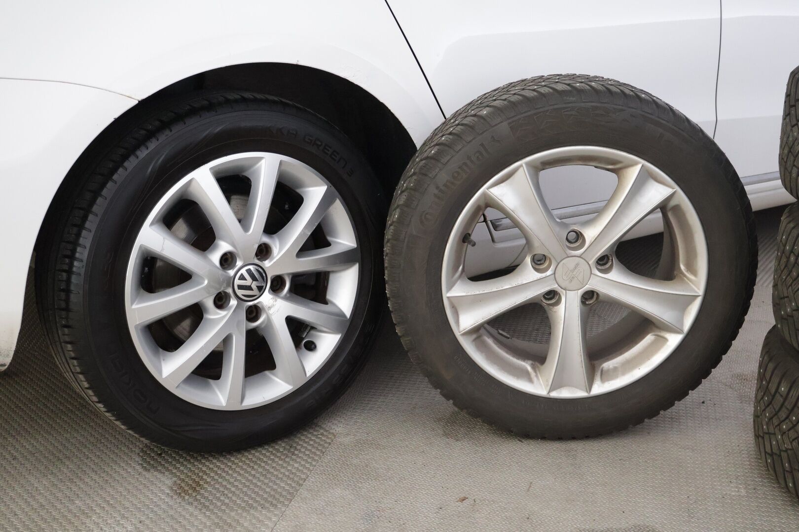 Volkswagen Passat 2012 Variant Comfortline 1,6 TDI 77 kW * YritysOutlet - Myydään vain yrityksille / Webasto / Vakkari / Vetokoukku / Sähkökontti * - * Tämä auto myydään YritysOutlet -valikoimasta vain yritykselle / Kahdet renkaat omilla alumiinivanteilla! *