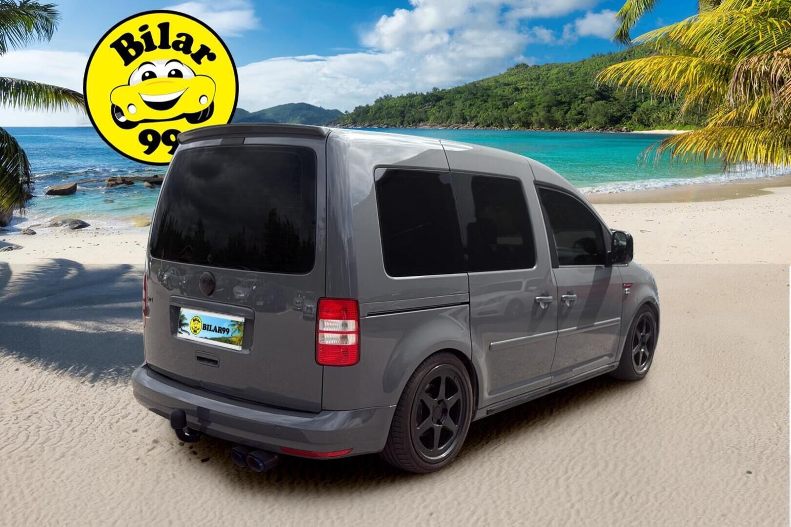 Volkswagen Caddy 2012 Trendline 1,6 TDI 75 kW DSG - Vakkari | Hifit | Koukku | Sporttipenkit | MOMO vanteet | LED-Lisävalo