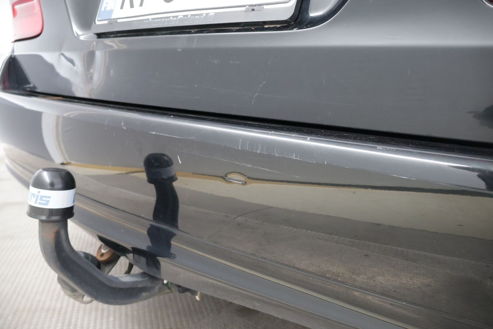 Mercedes-Benz E 2004 320 CDI A Avantgarde T * HUIPPUVARUSTELTU / ILMASTOIDUT NAHKAPENKIT / HARMAN KARDON / VAKKARI * YritysOutlet - Myydään vain yrityksille * - Tämä auto myydään YritysOutlet -valikoimasta vain yritykselle
