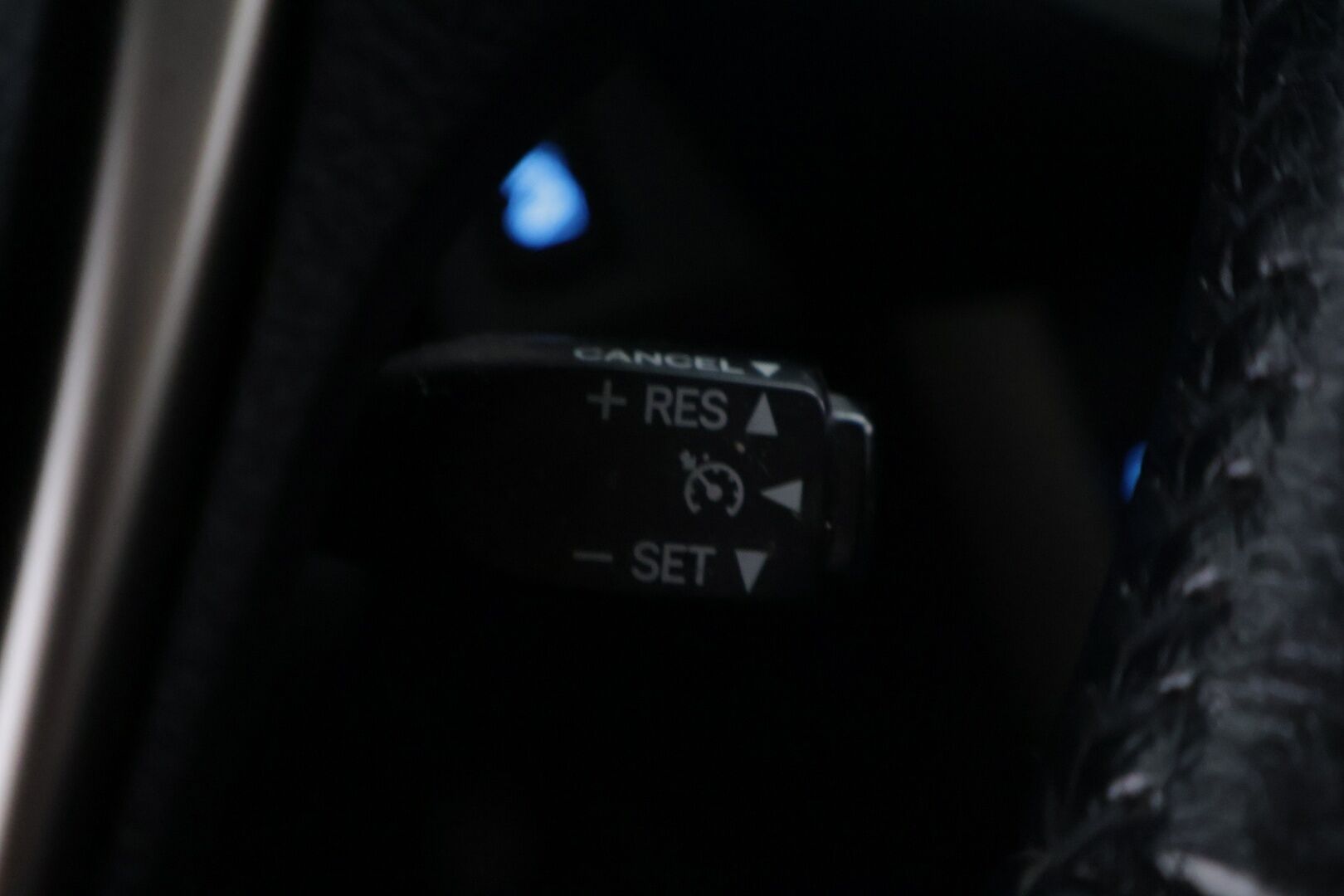 Toyota RAV4 2013 2,0 Valvematic AWD Premium Multidrive S - Nahkapenkit / Irr. Koukku / Sähköinen kuljettajanpenkki / Tosi siisti! 