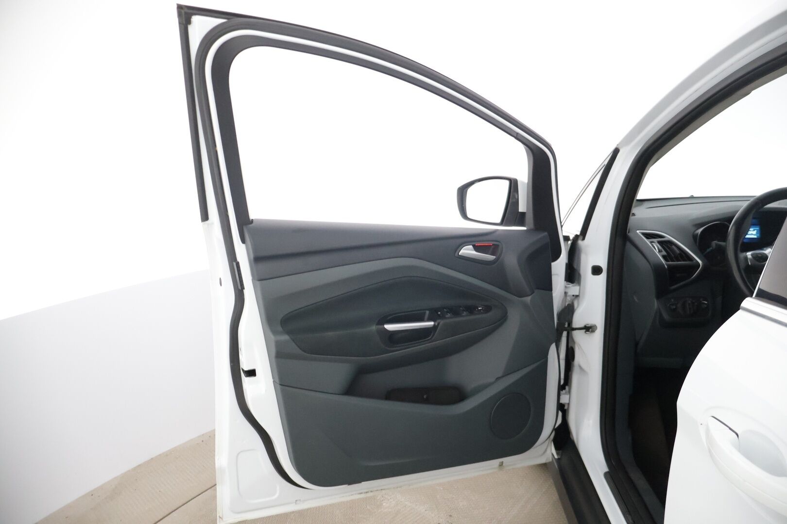Ford Grand C-Max 2011 2,0 TDCi 140 hv PowerShift autom. Titanium A6 5-ovinen *YritysOulet - Myydään vain Yrityksille* - | Suomi-Auto | Autom.ilmastointi | Lohkolämmitin | Avaimeton käynnistys |