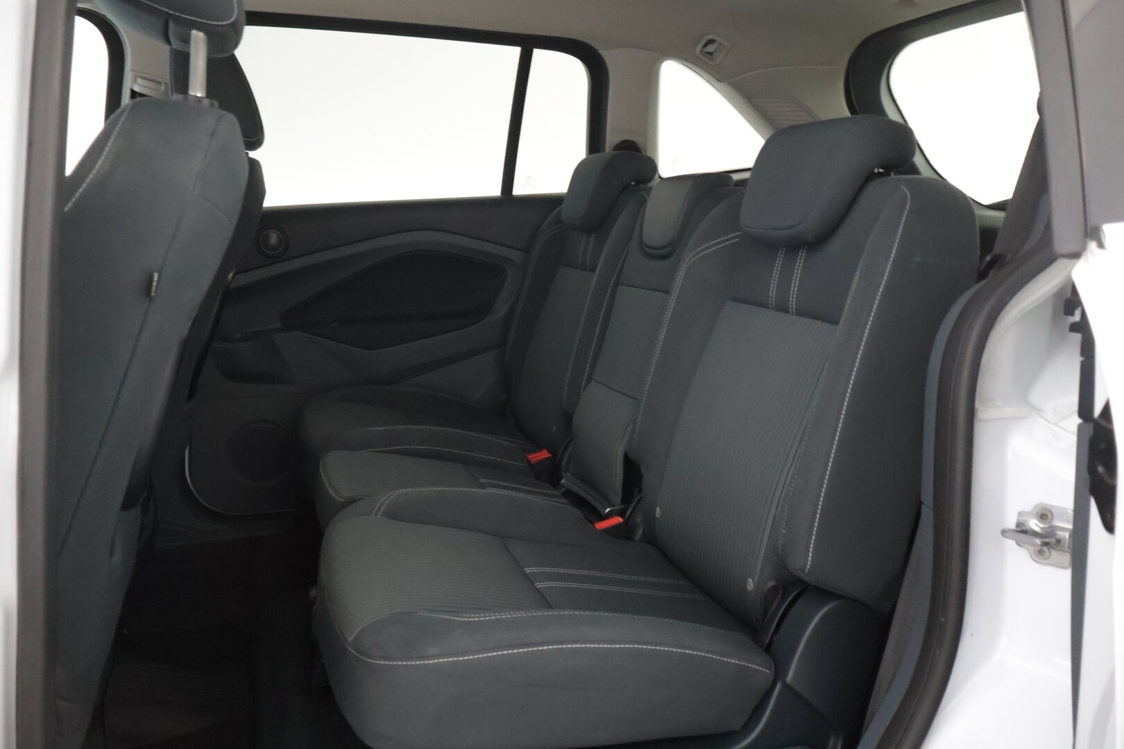 Ford Grand C-Max 2011 2,0 TDCi 140 hv PowerShift autom. Titanium A6 5-ovinen *YritysOulet - Myydään vain Yrityksille* - | Suomi-Auto | Autom.ilmastointi | Lohkolämmitin | Avaimeton käynnistys |