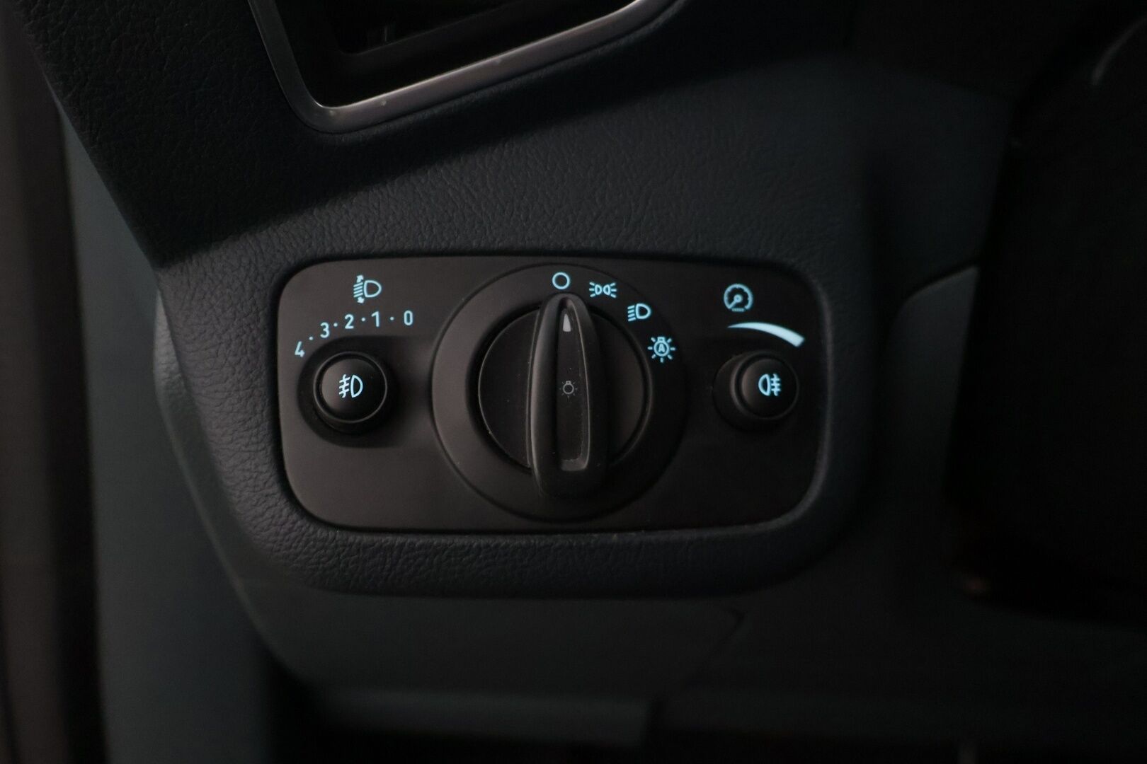 Ford Grand C-Max 2011 2,0 TDCi 140 hv PowerShift autom. Titanium A6 5-ovinen *YritysOulet - Myydään vain Yrityksille* - | Suomi-Auto | Autom.ilmastointi | Lohkolämmitin | Avaimeton käynnistys |