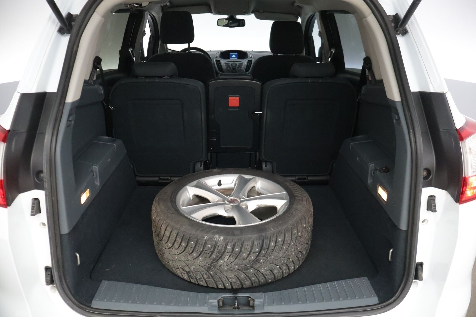 Ford Grand C-Max 2011 2,0 TDCi 140 hv PowerShift autom. Titanium A6 5-ovinen *YritysOulet - Myydään vain Yrityksille* - | Suomi-Auto | Autom.ilmastointi | Lohkolämmitin | Avaimeton käynnistys |