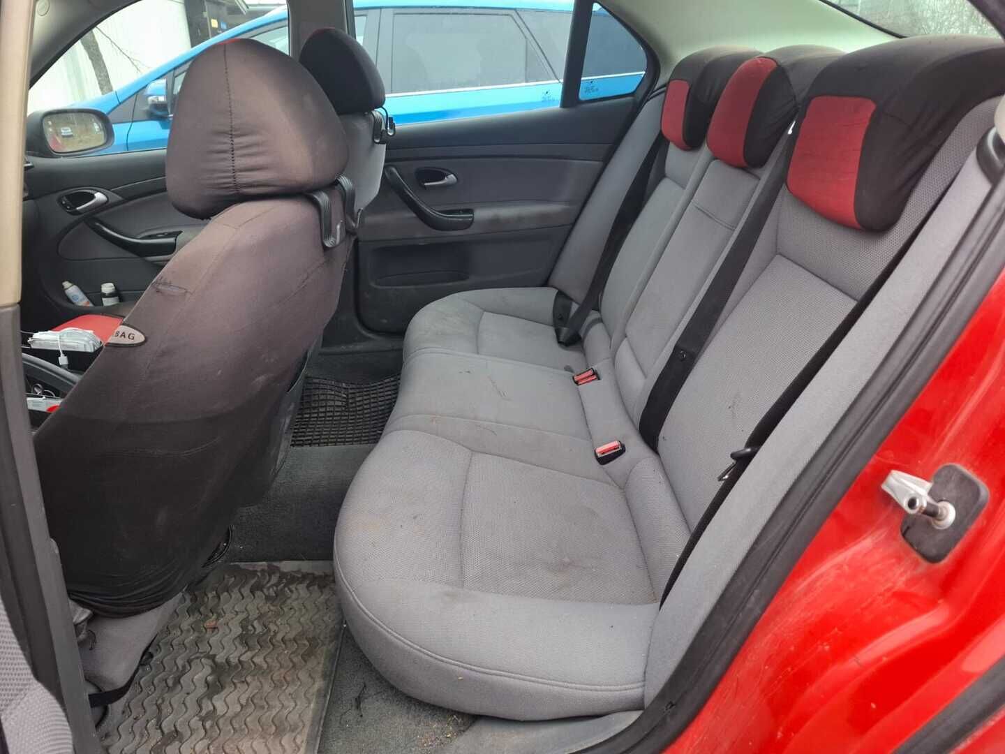 Saab 9-3 2003 * MYYDÄÄN HUUTOKAUPAT.COM *