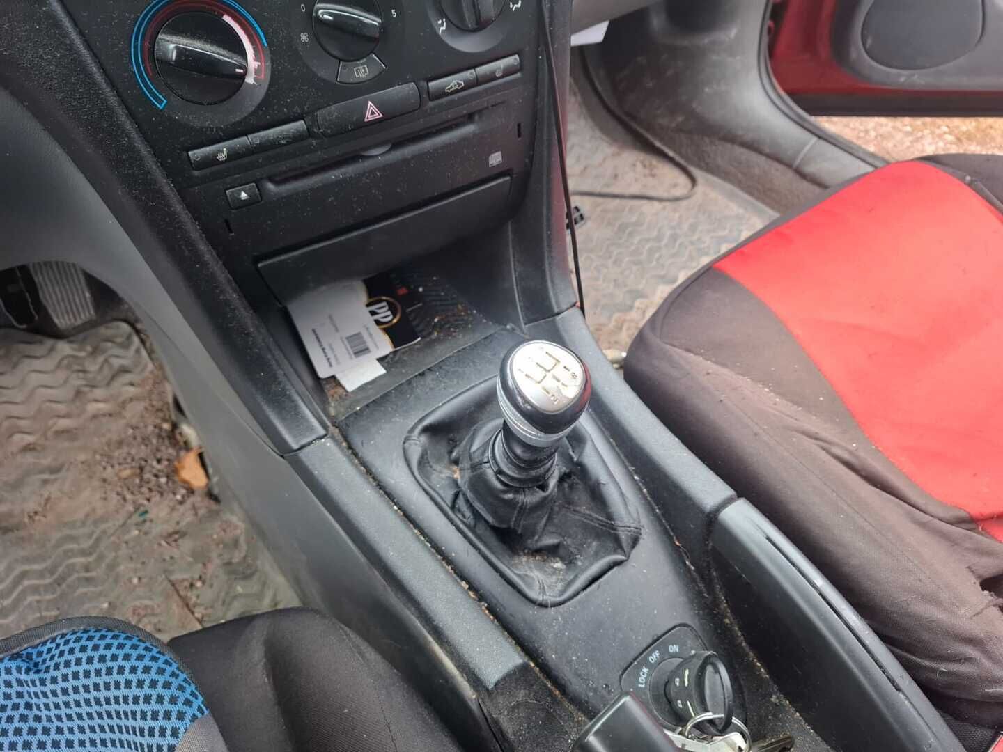 Saab 9-3 2003 * MYYDÄÄN HUUTOKAUPAT.COM *