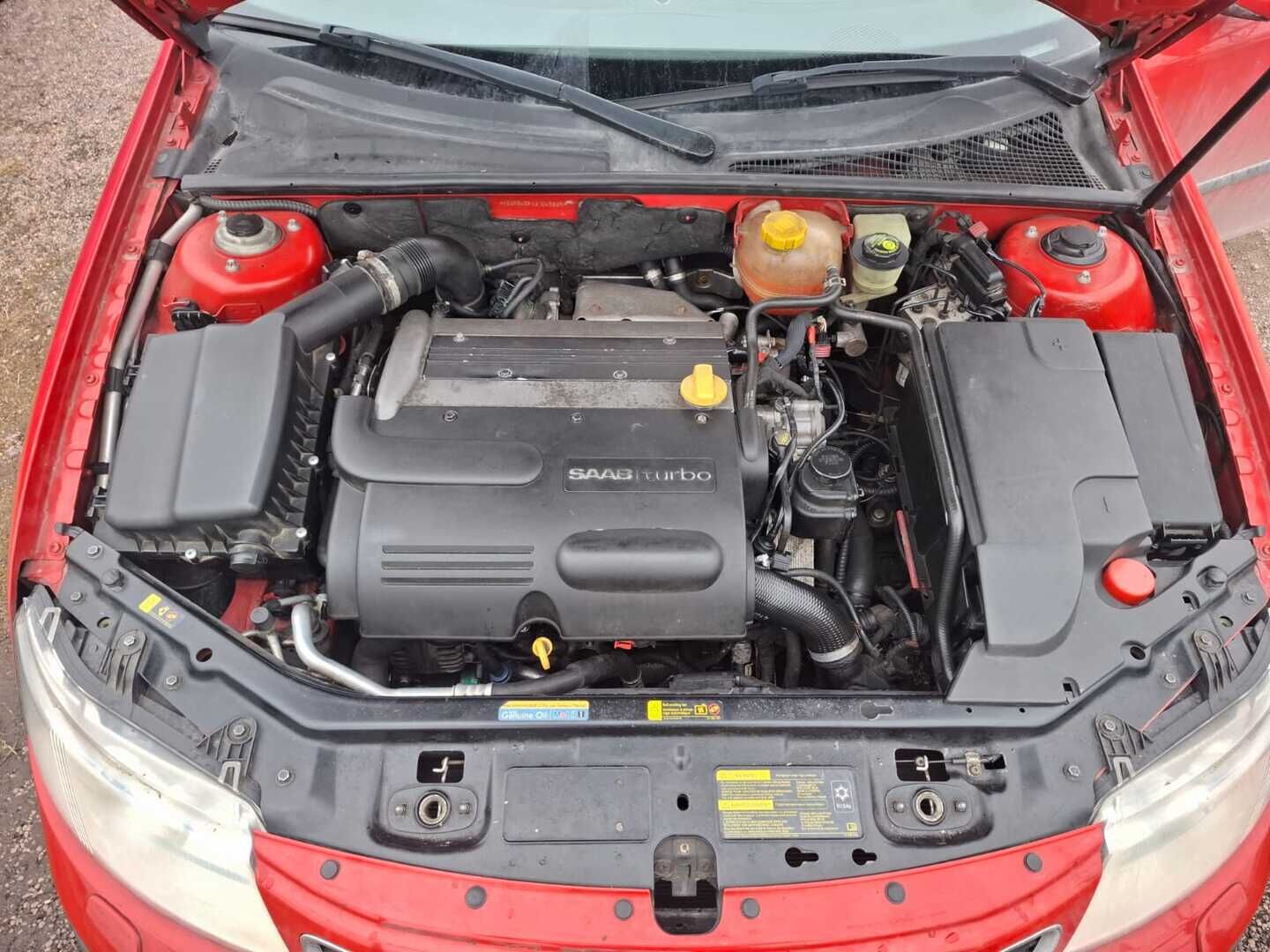 Saab 9-3 2003 * MYYDÄÄN HUUTOKAUPAT.COM *