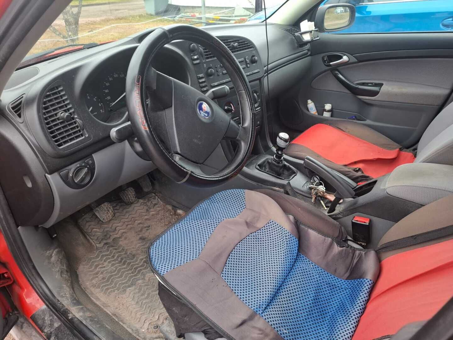 Saab 9-3 2003 * MYYDÄÄN HUUTOKAUPAT.COM *